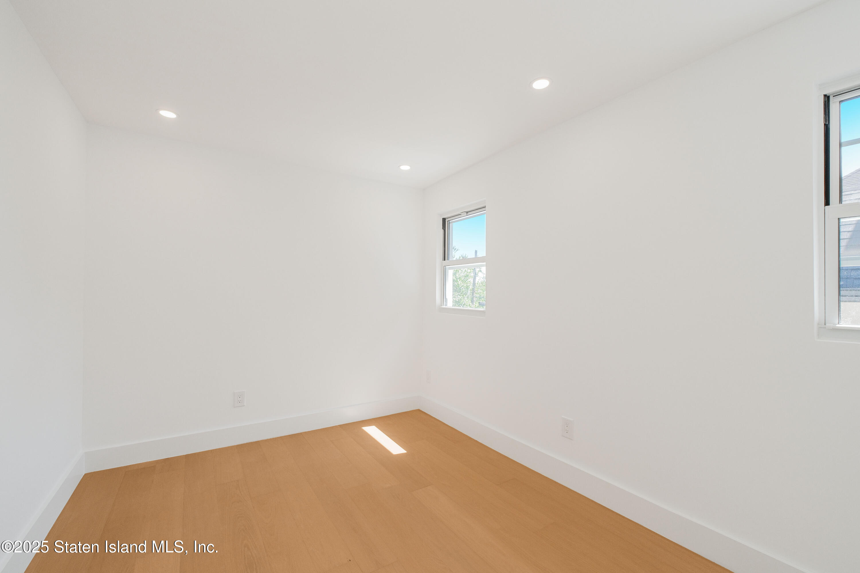 9 Russell Street, Staten Island, NY, 10308 image 23