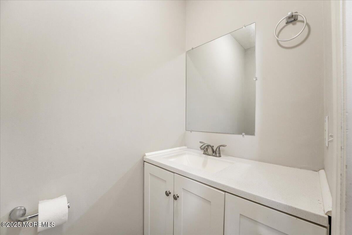 46 Village Drive, Hamburg, NJ, 07419 image 8