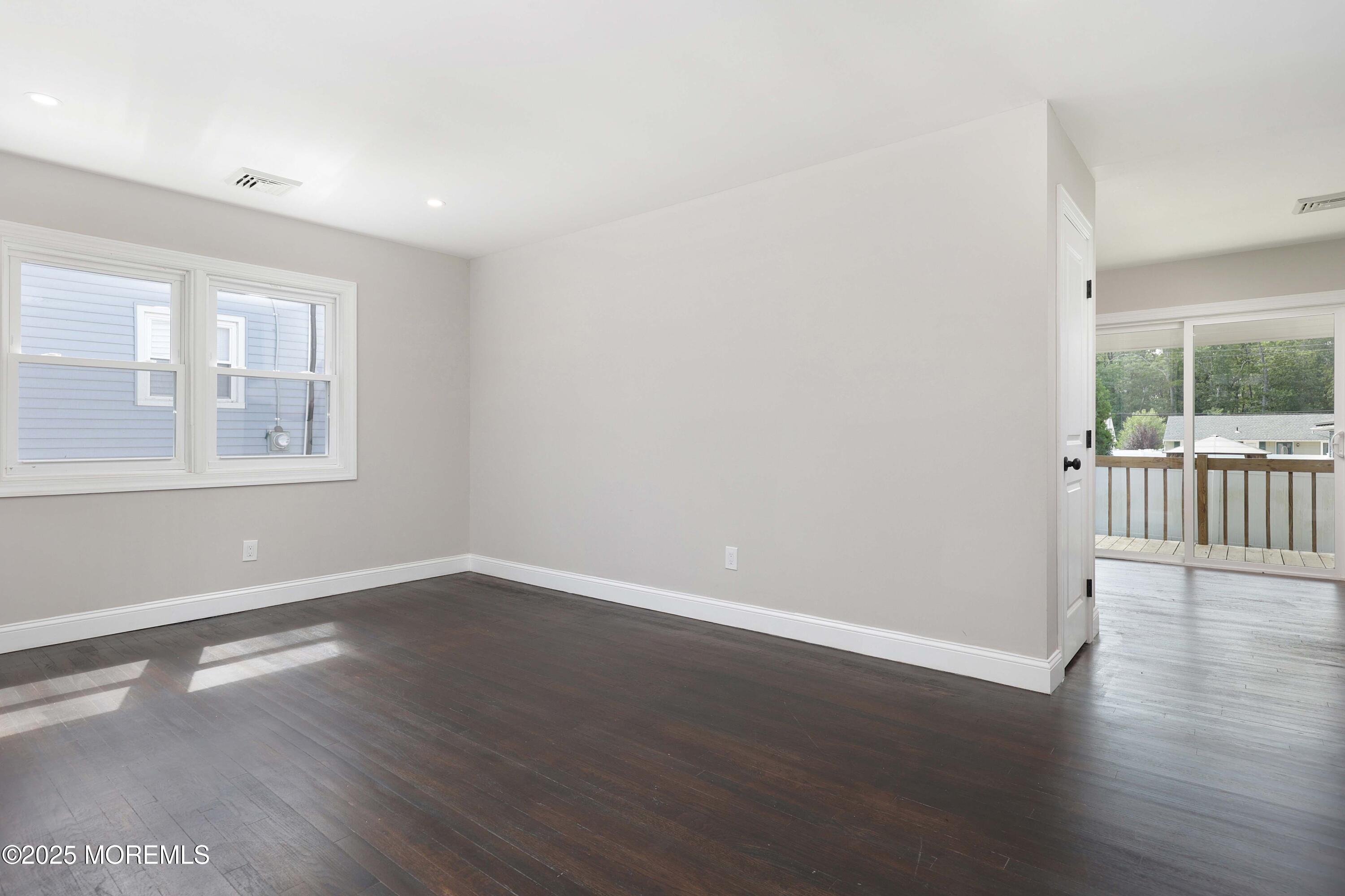 400 Surf Avenue, Beachwood, NJ, 08722 image 9