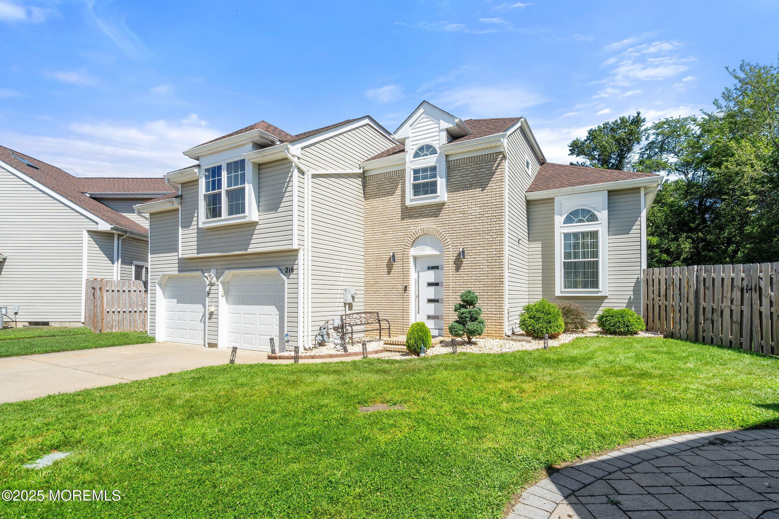 210 Kentucky Way Image 2