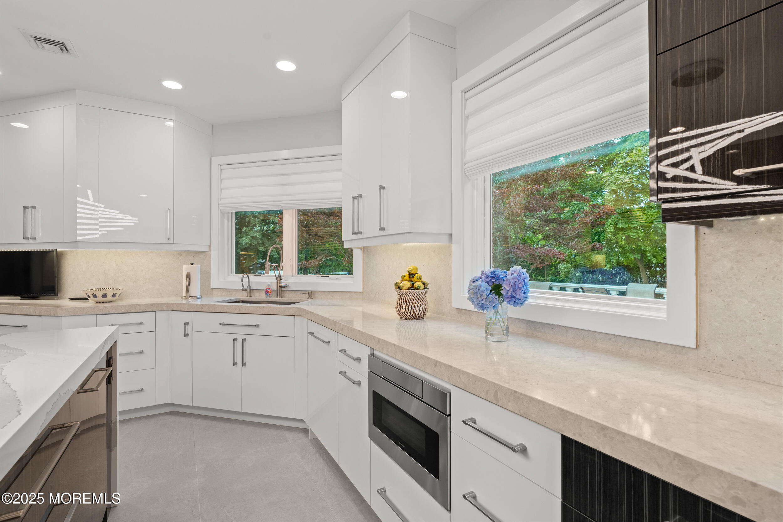 284 Park Avenue, Oakhurst, NJ, 07755 image 17