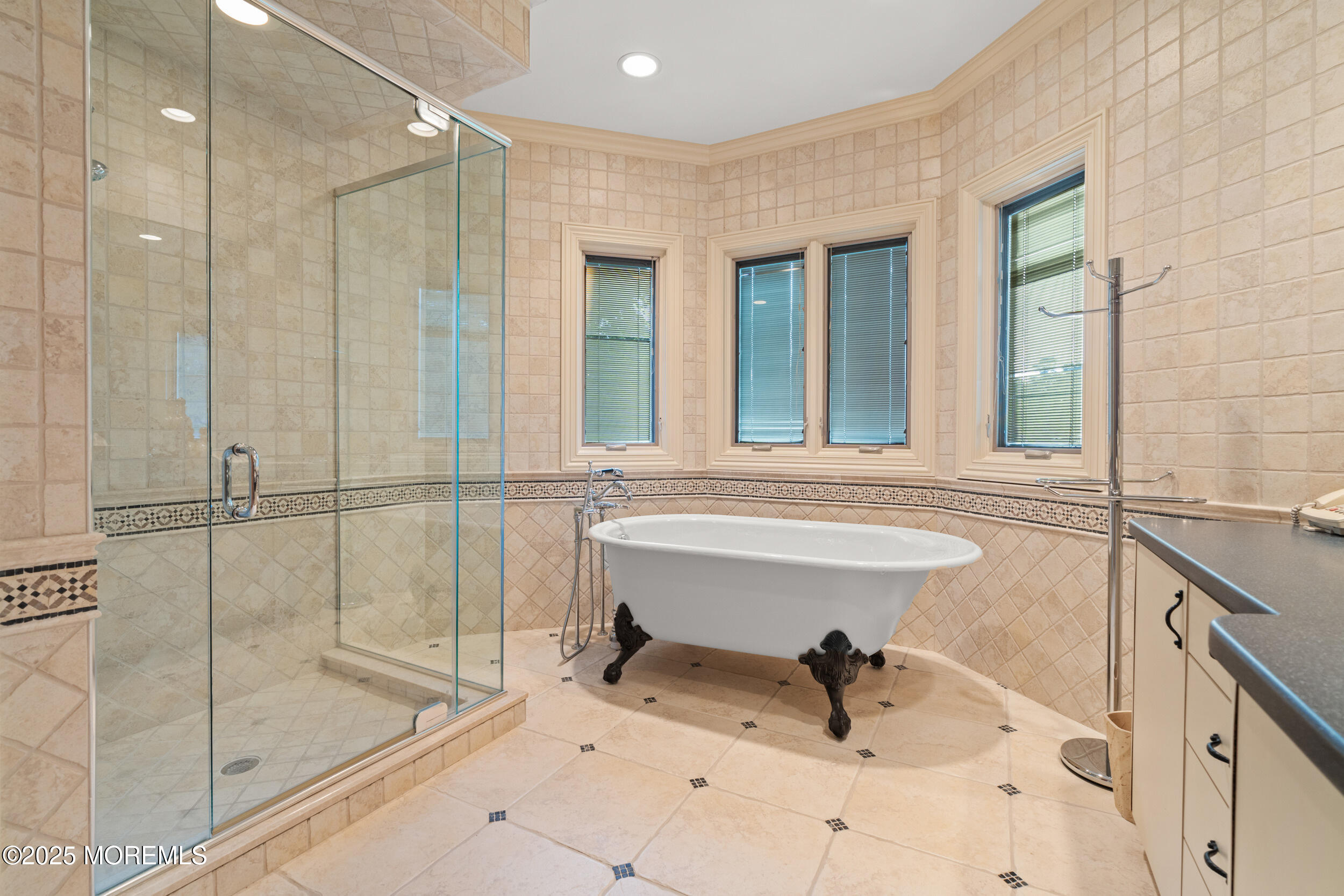 284 Park Avenue, Oakhurst, NJ, 07755 image 26