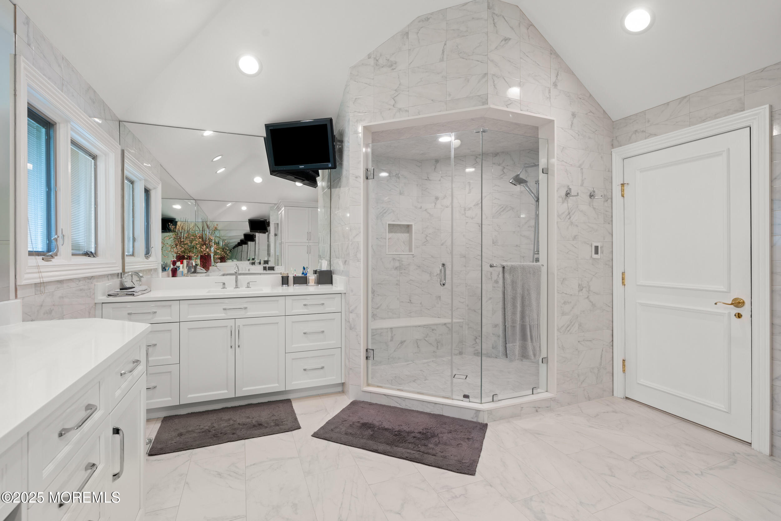 284 Park Avenue, Oakhurst, NJ, 07755 image 30