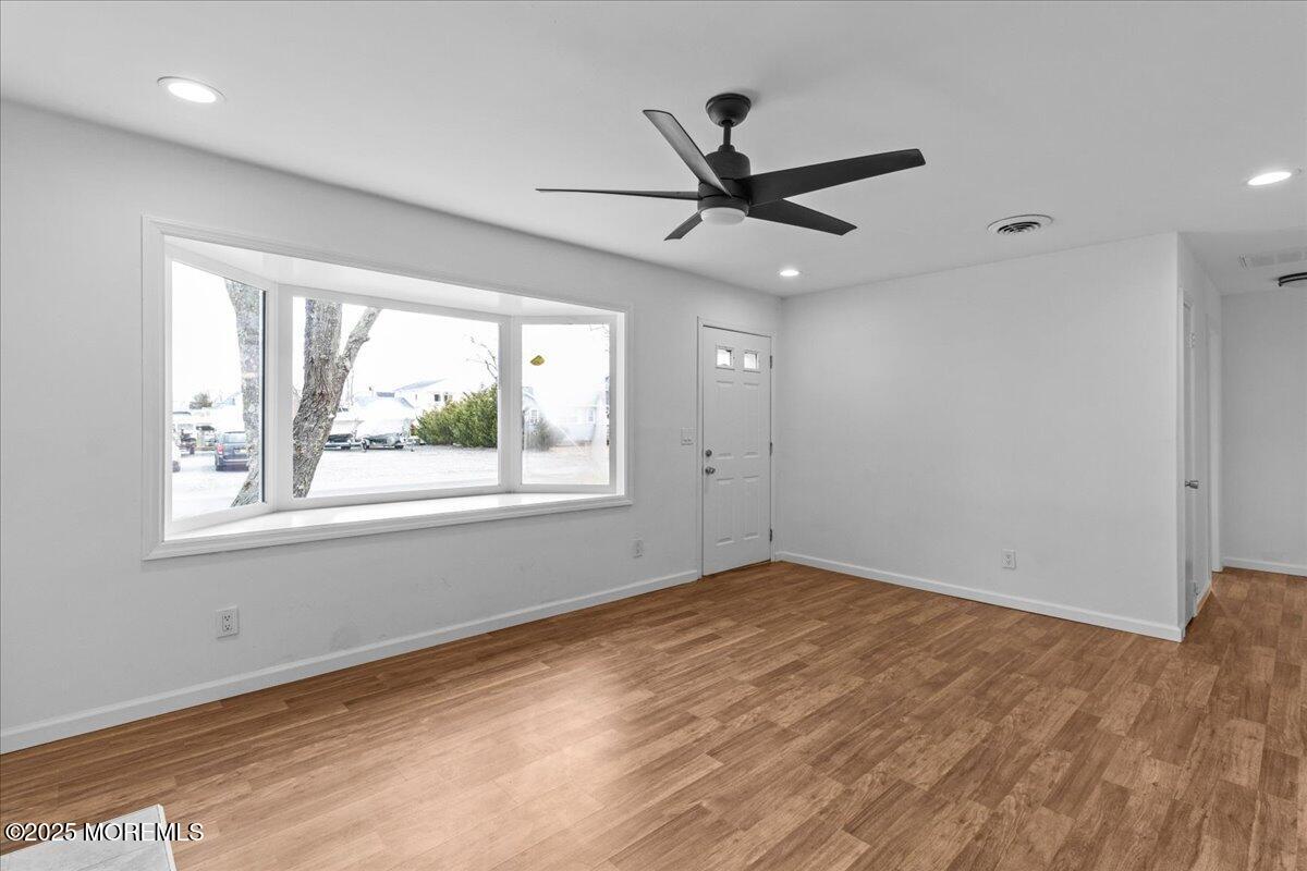 98 Marine Road Image 1