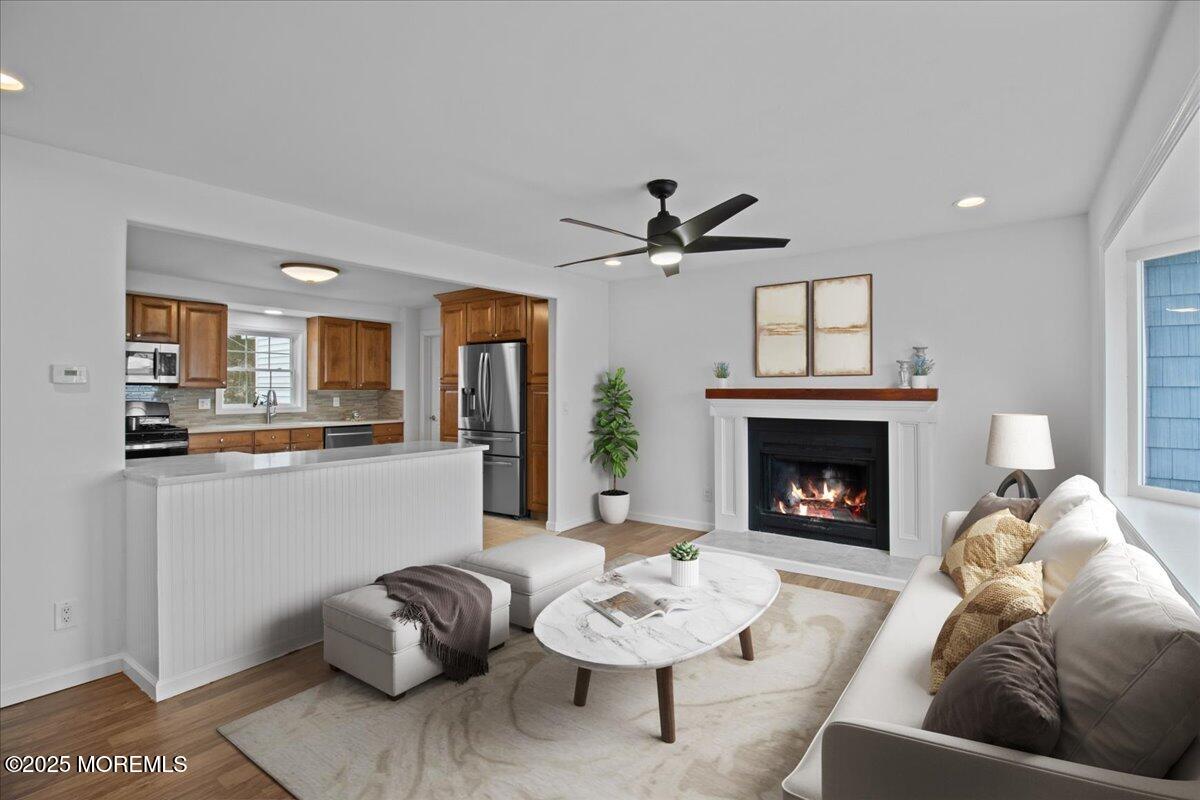 98 Marine Road Image 5