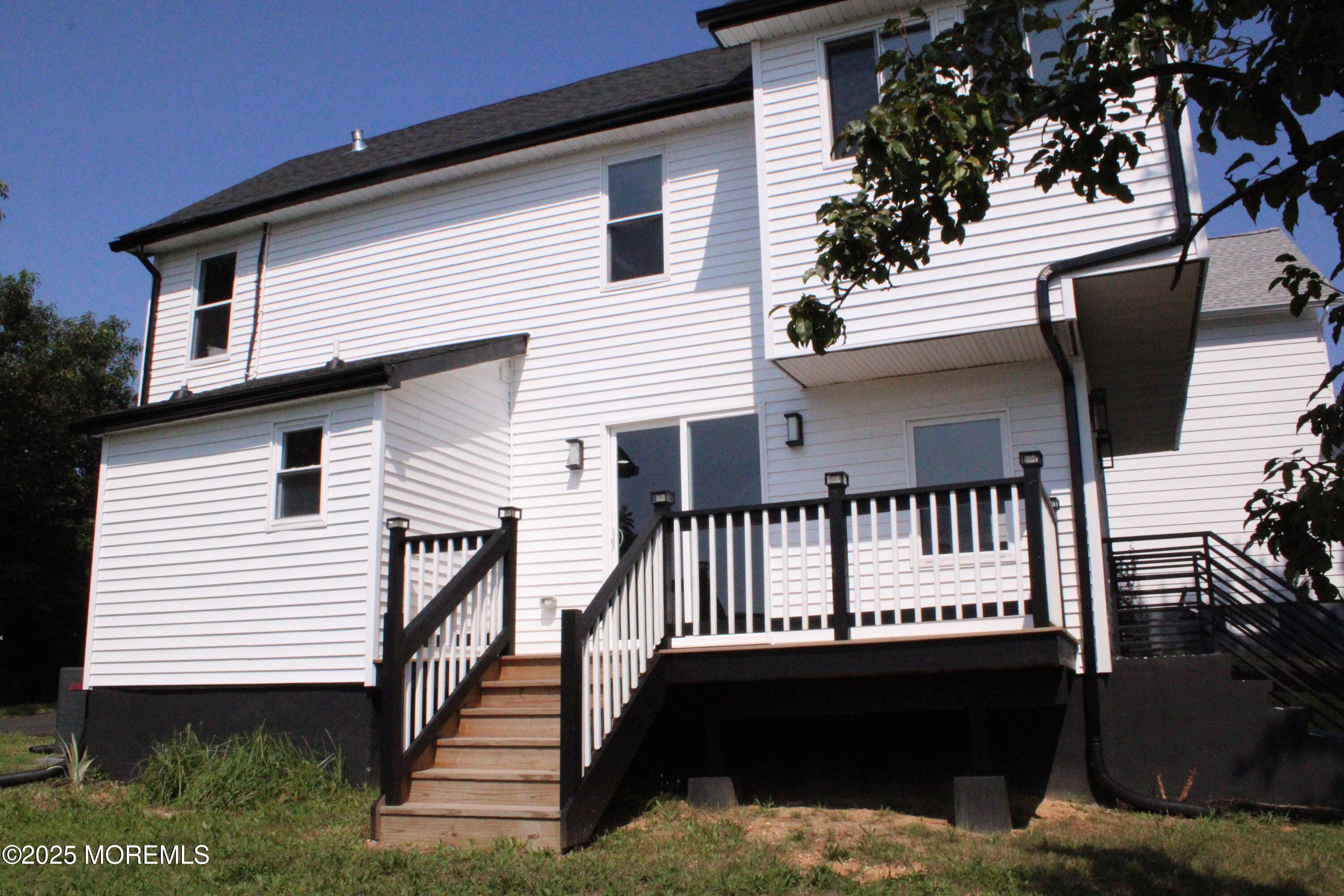 15 Clausen Lane Image 4