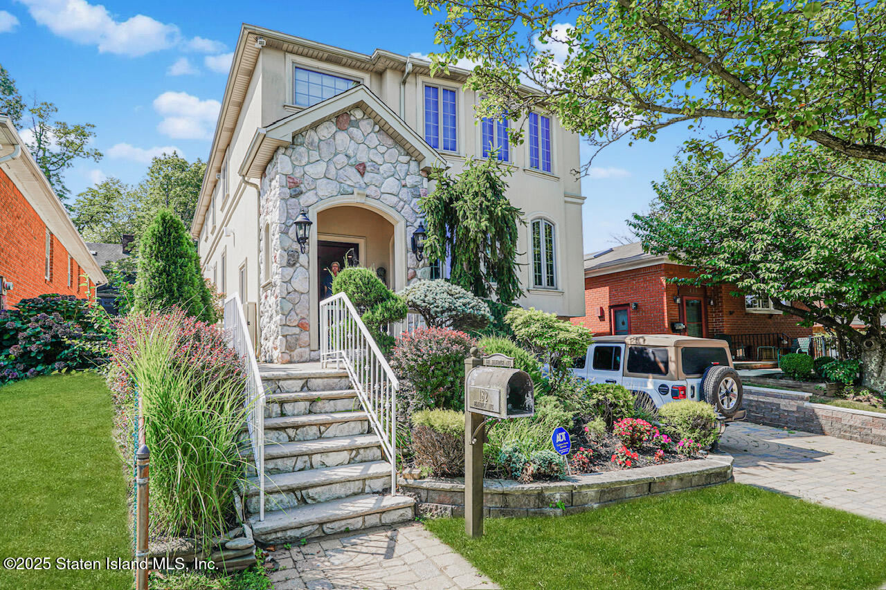 182 Benedict Avenue Image 3