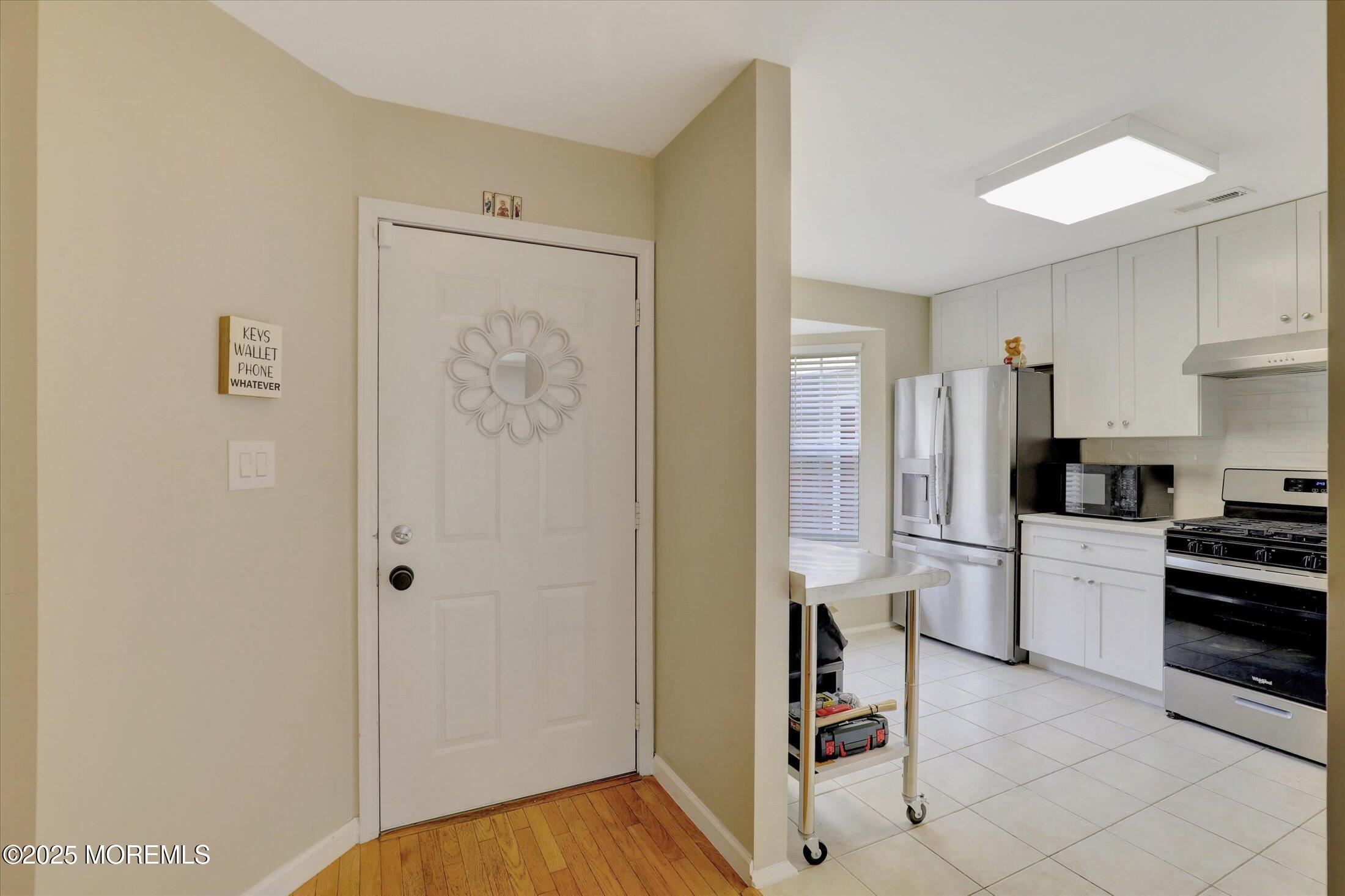 31 Lexington Court Image 4
