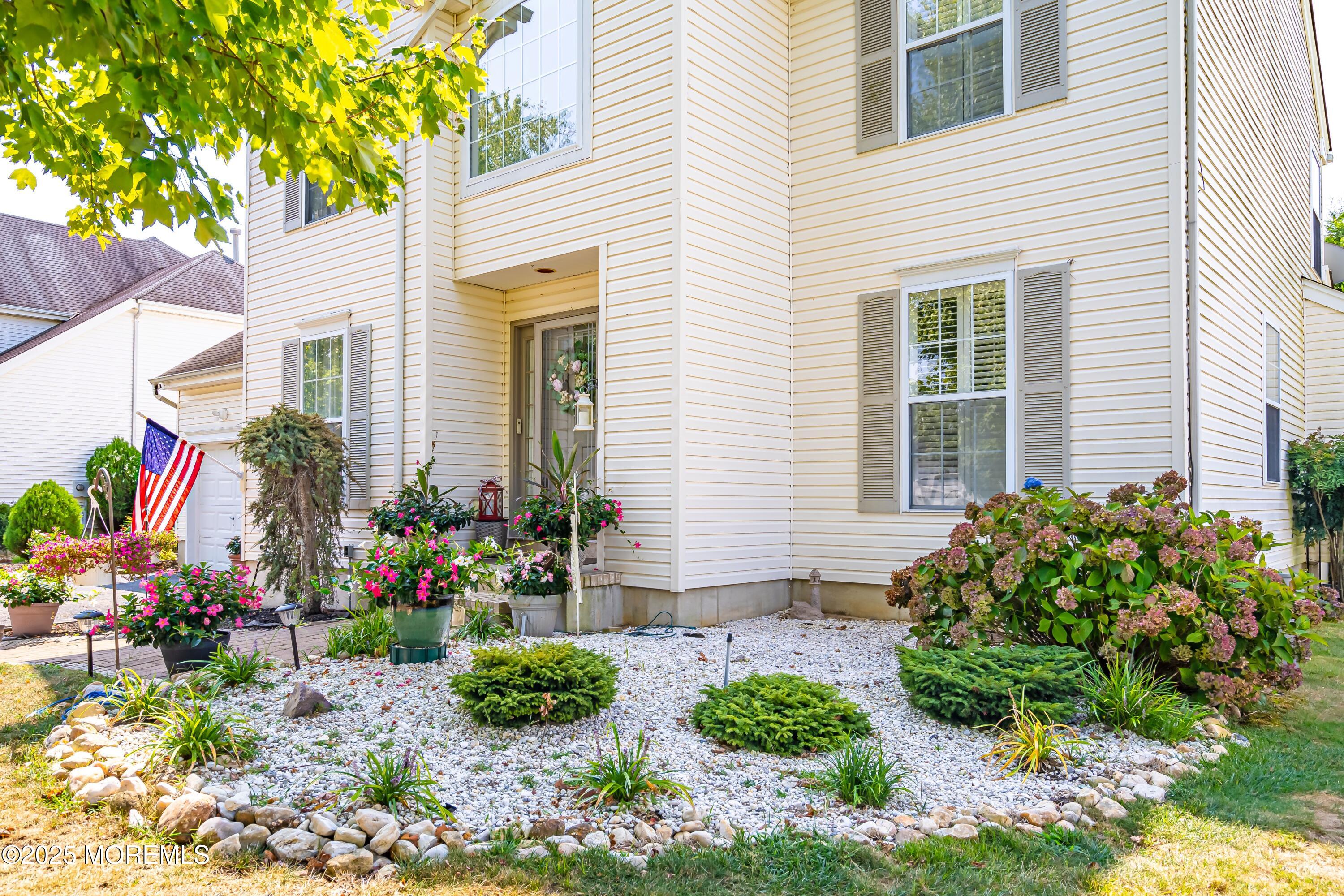 65 Chestnut Way Circle Image 2