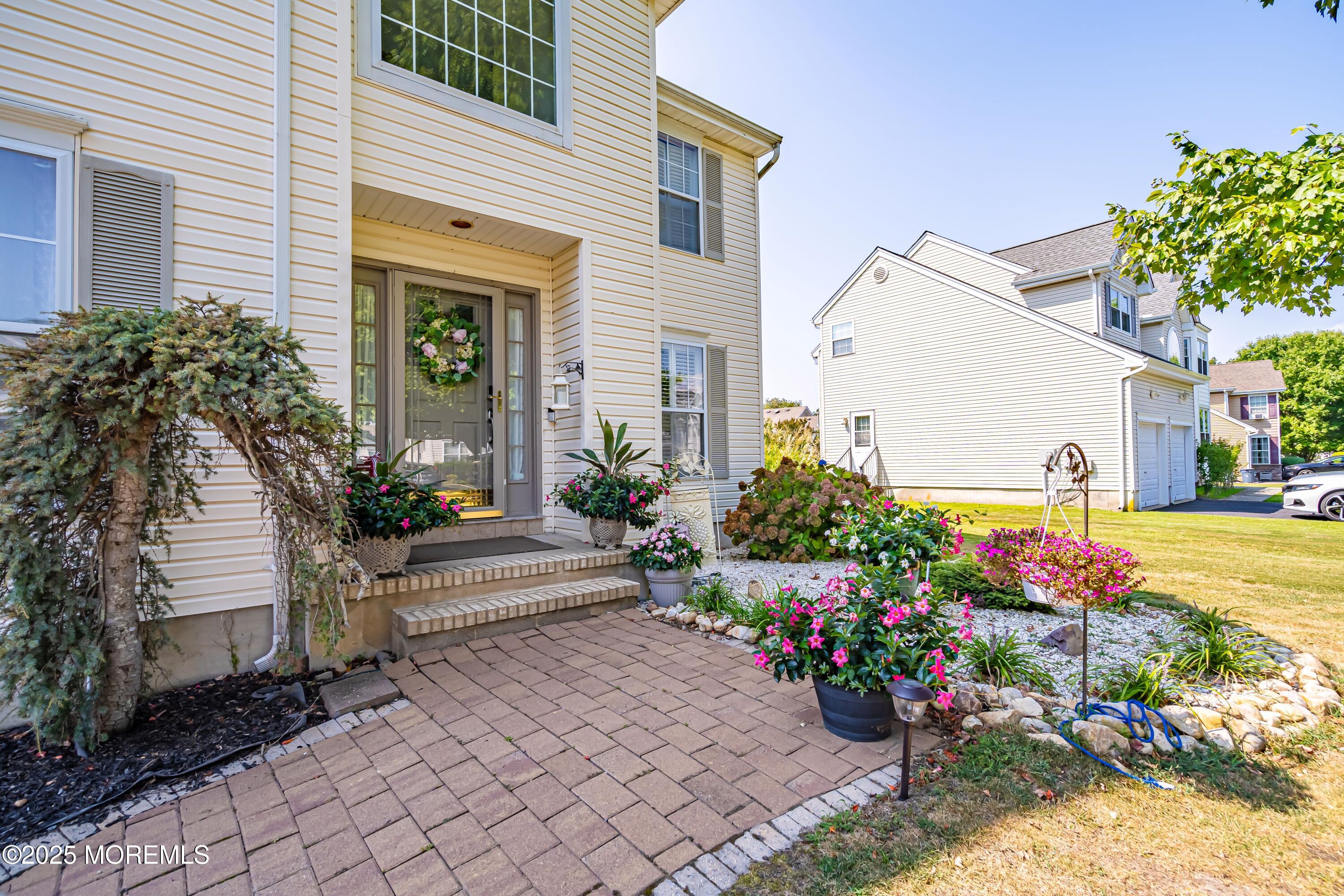 65 Chestnut Way Circle Image 3
