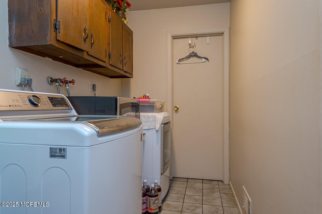 1 Sycamore Avenue, Freehold, NJ, 07728 image 27