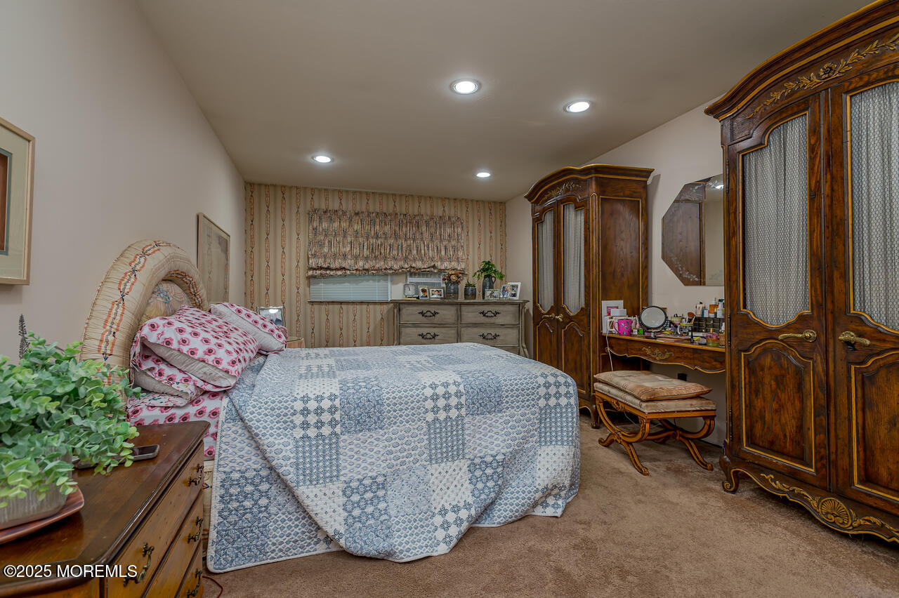1 Sycamore Avenue, Freehold, NJ, 07728 image 20