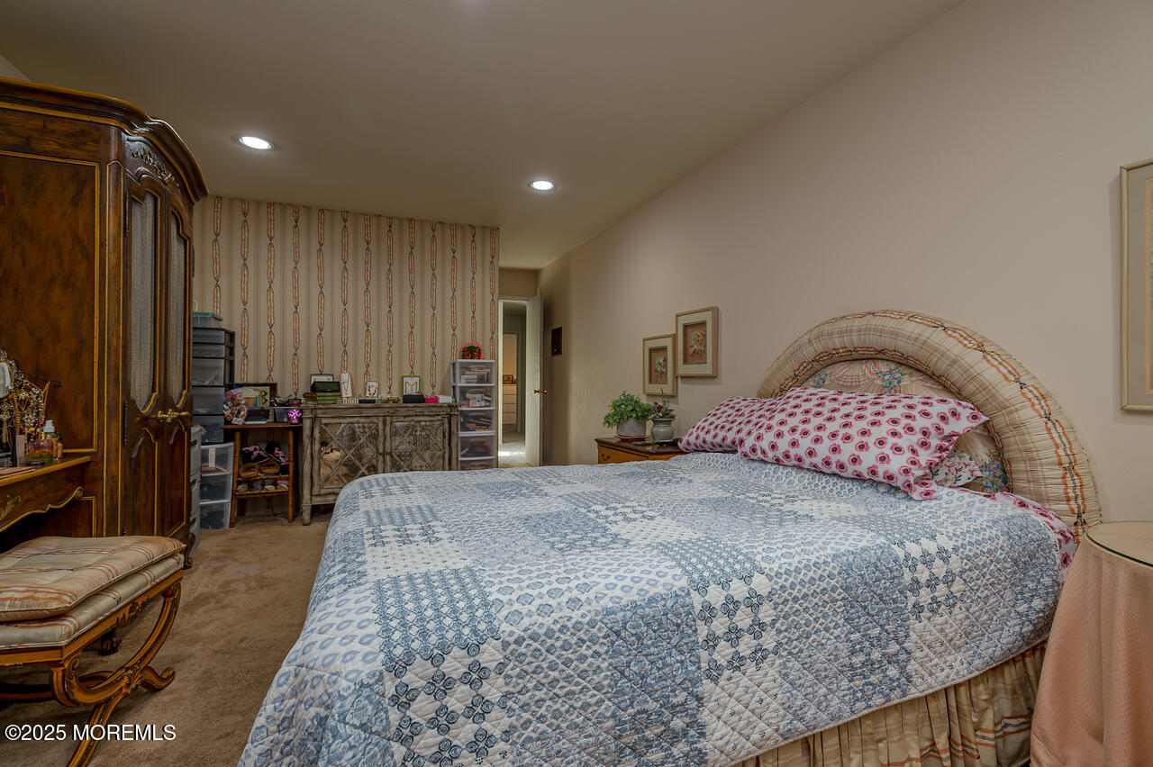 1 Sycamore Avenue, Freehold, NJ, 07728 image 21