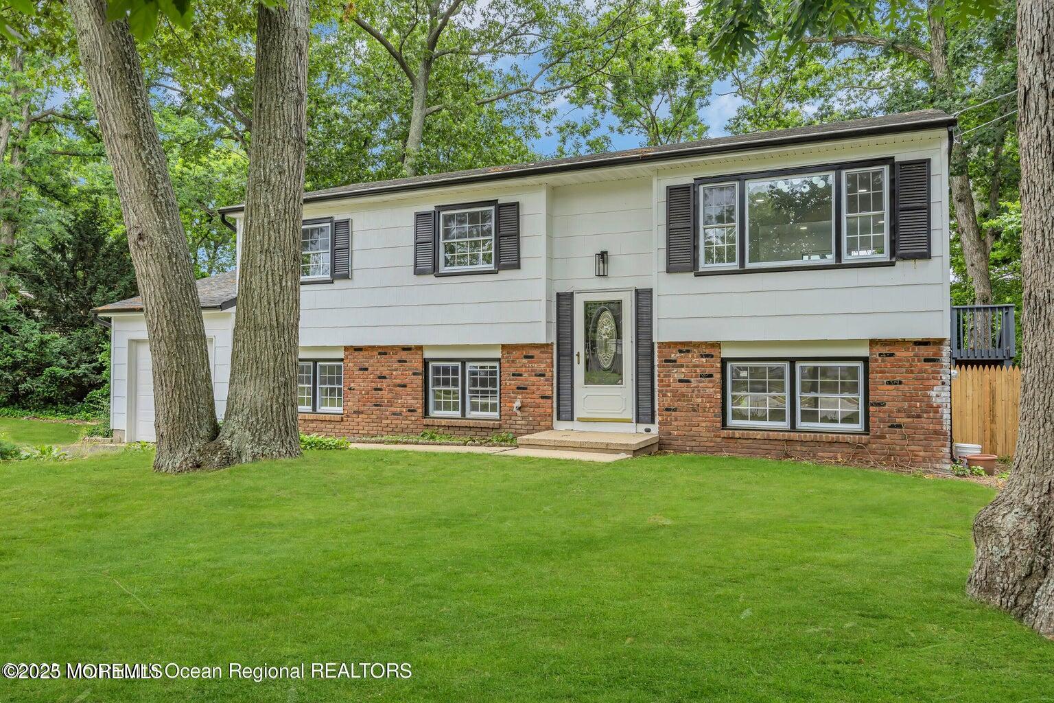 345 Dallas Drive, Toms River, NJ, 08753