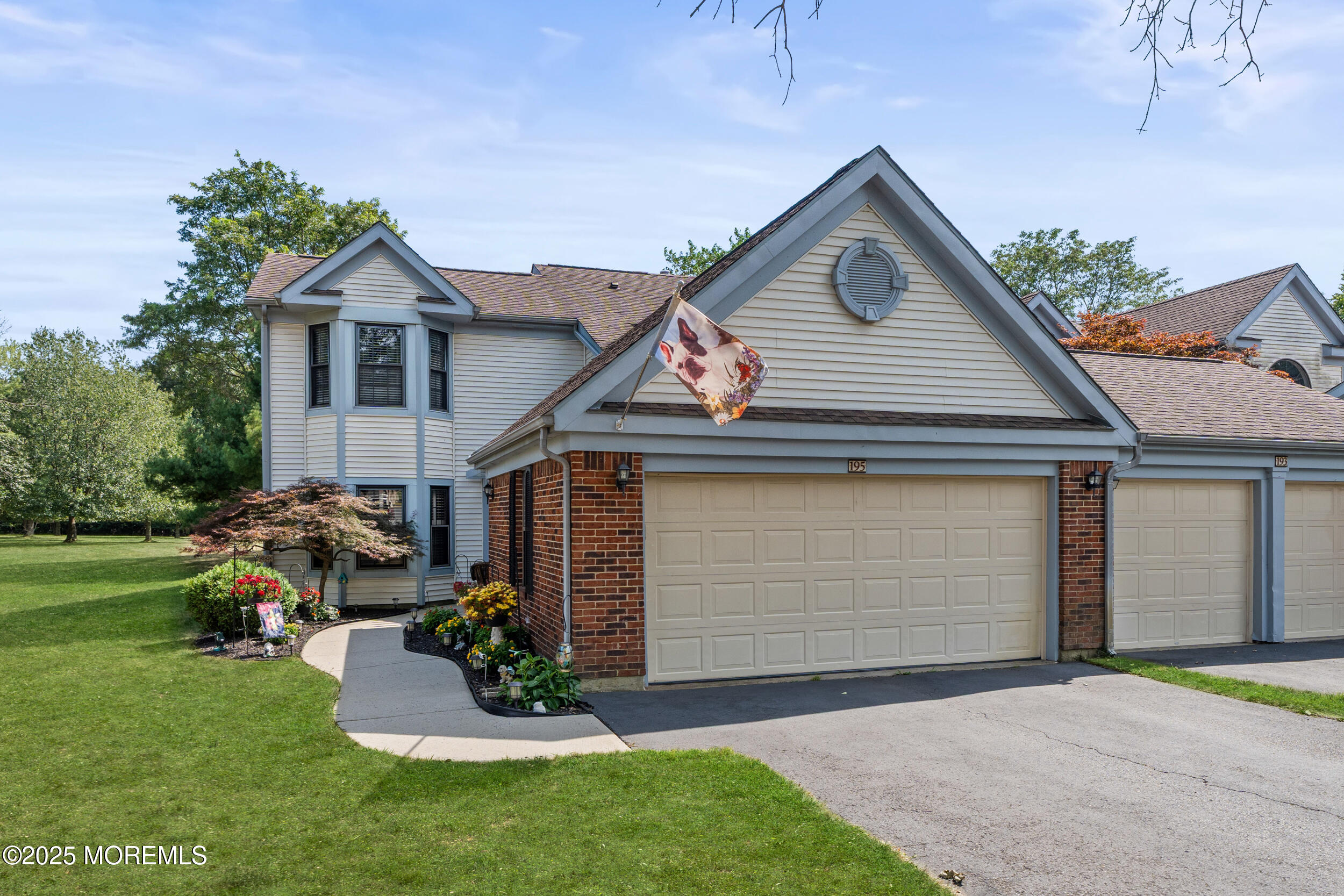 195 Old Orchard Lane 7 Image 4