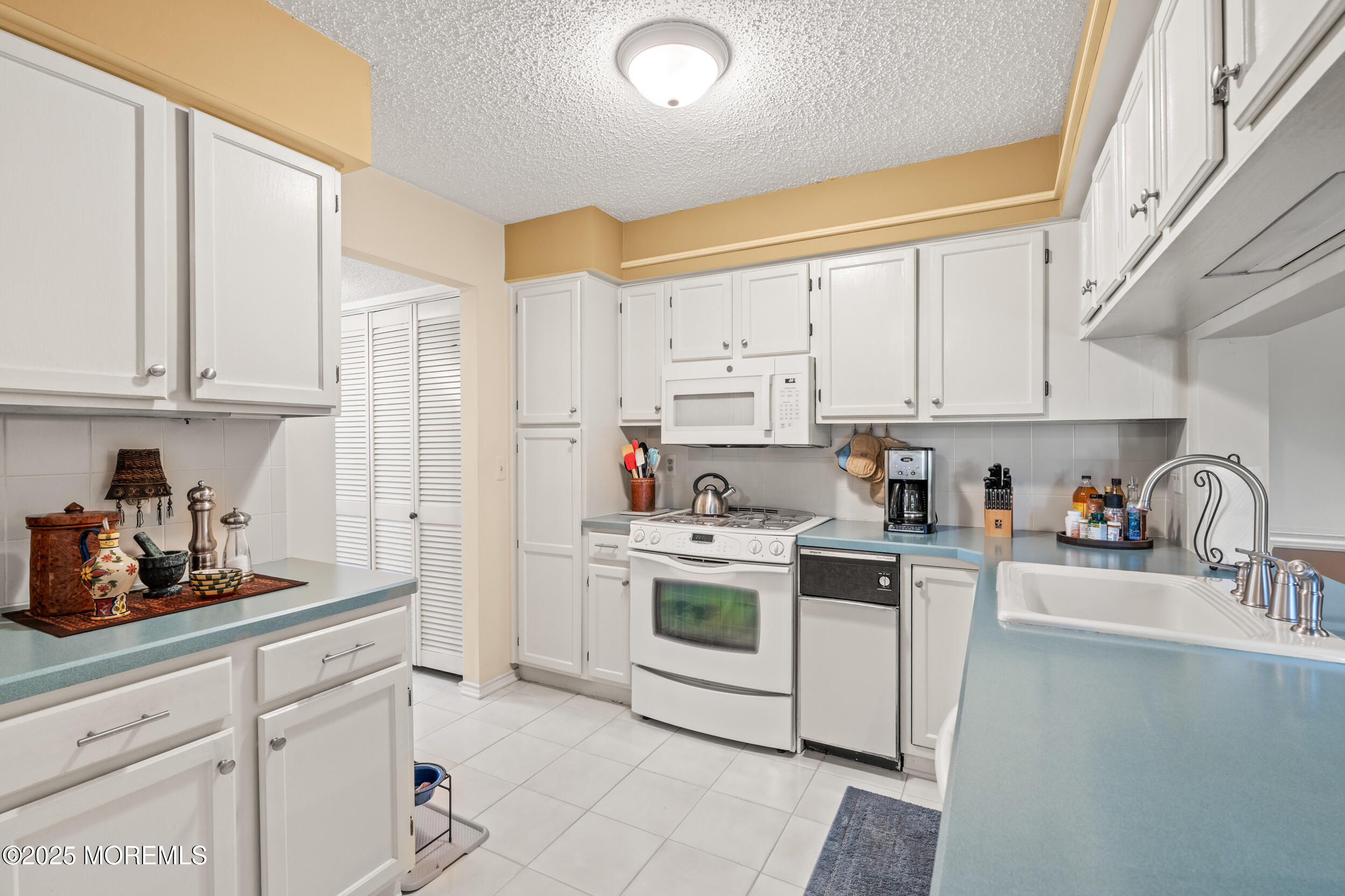 195 Old Orchard Lane 7, Ocean Twp, NJ, 07712 image 16