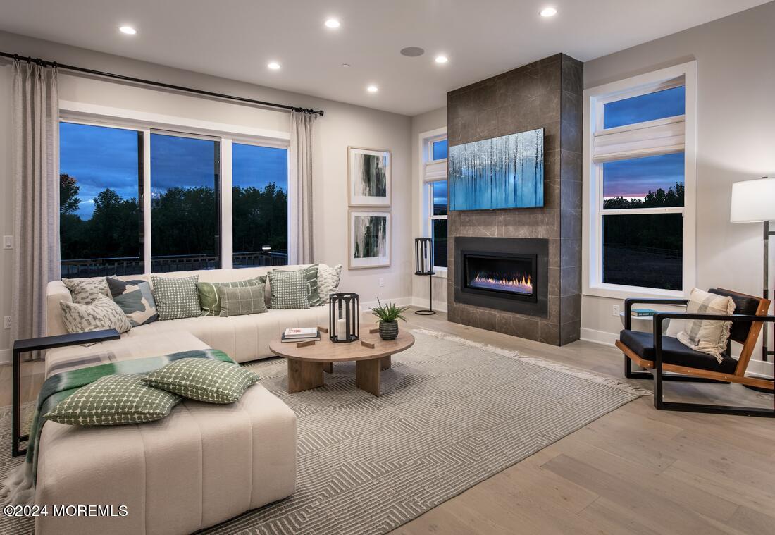 1 Waller Drive Image 2