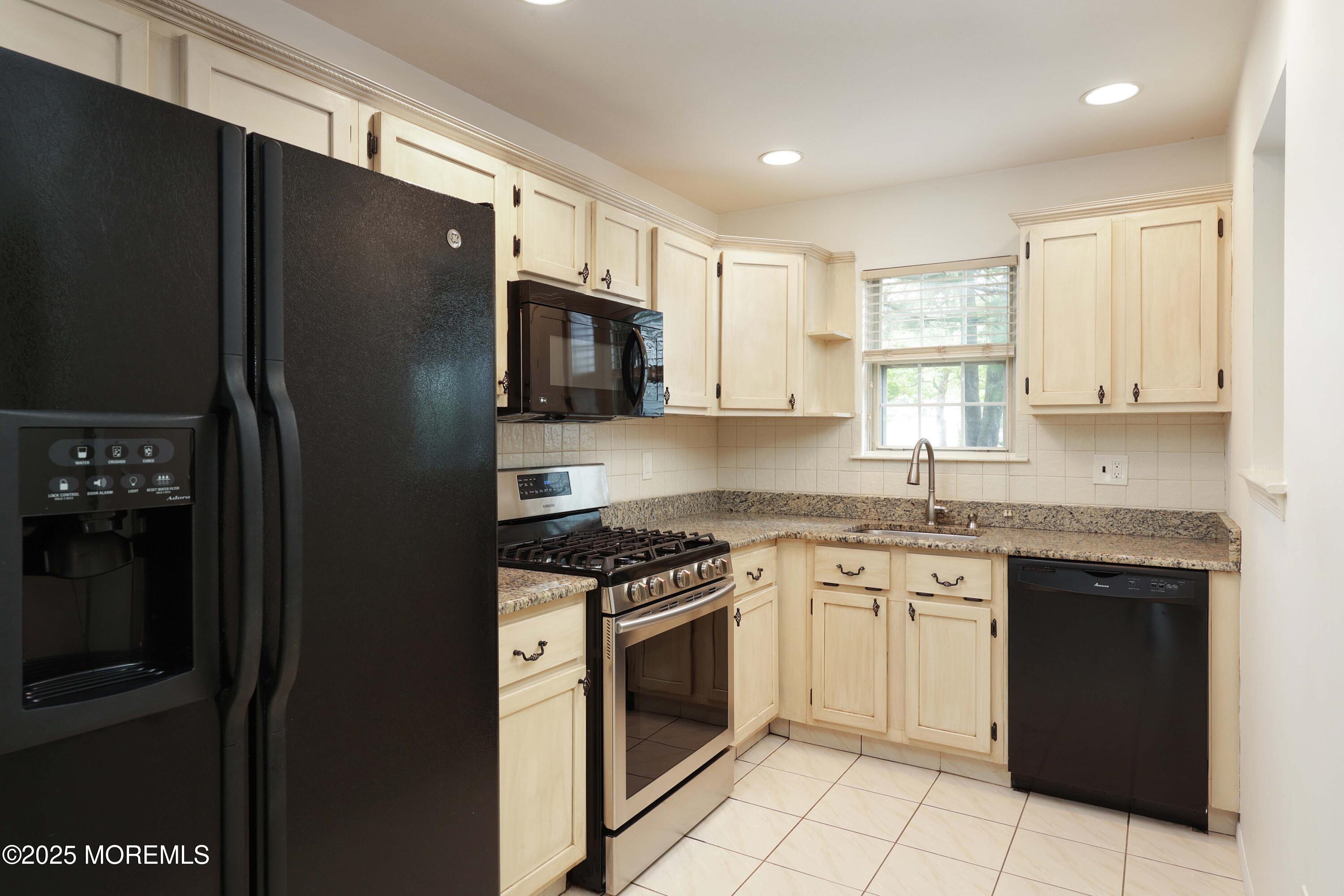 7 Morden Close, Freehold, NJ, 07728 image 8
