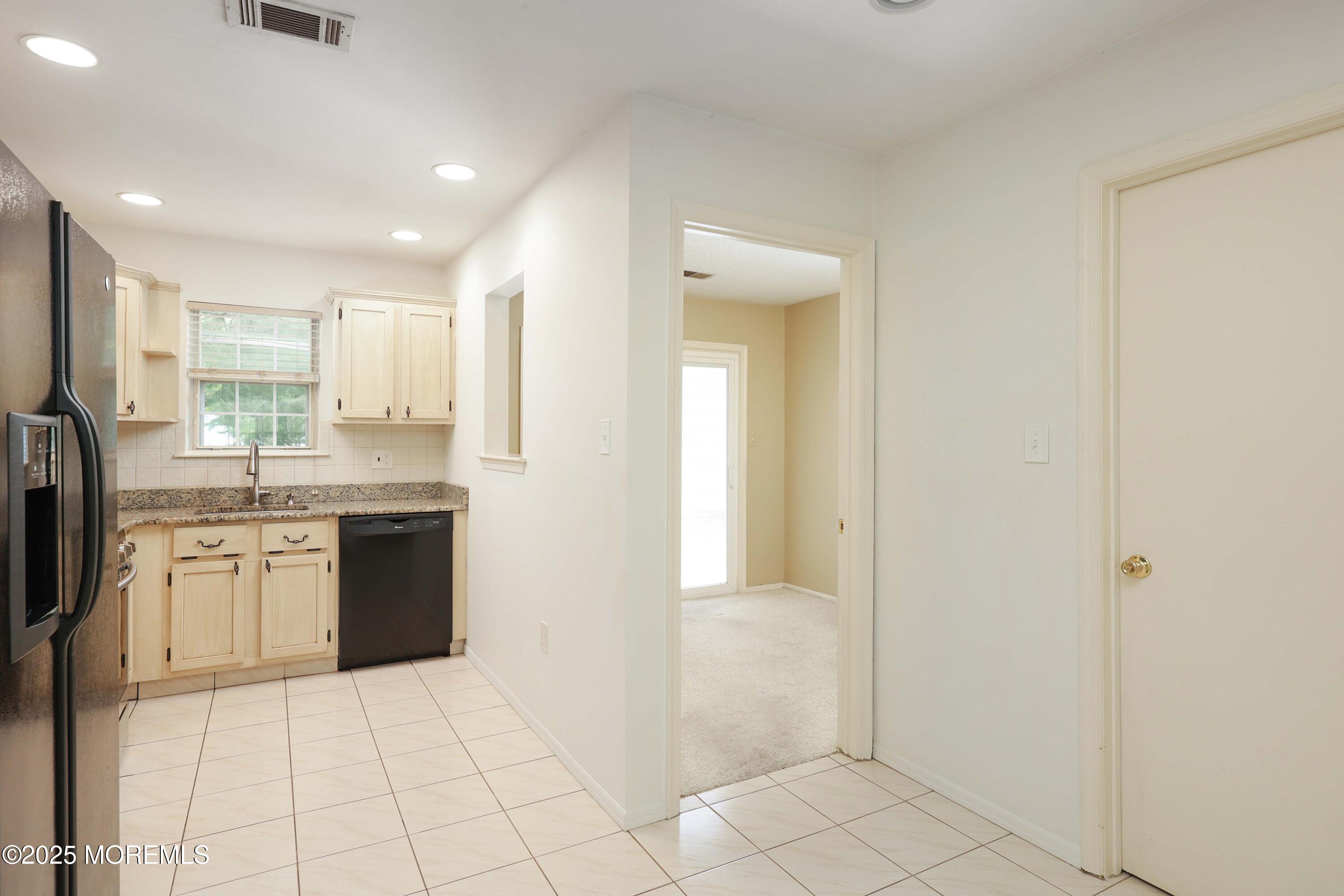 7 Morden Close, Freehold, NJ, 07728 image 12