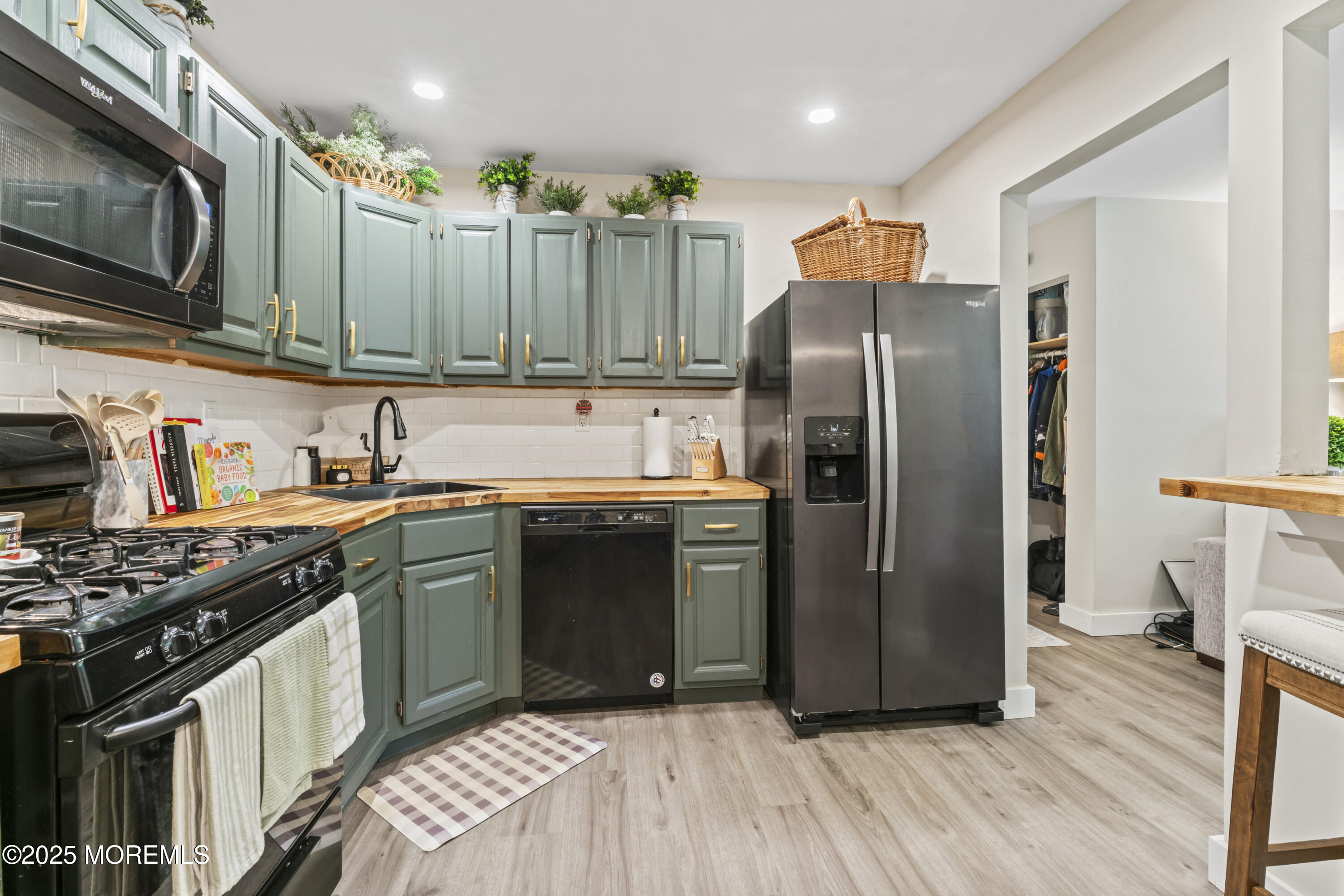 35 Beaumont Court, Tinton Falls, NJ, 07724 image 11