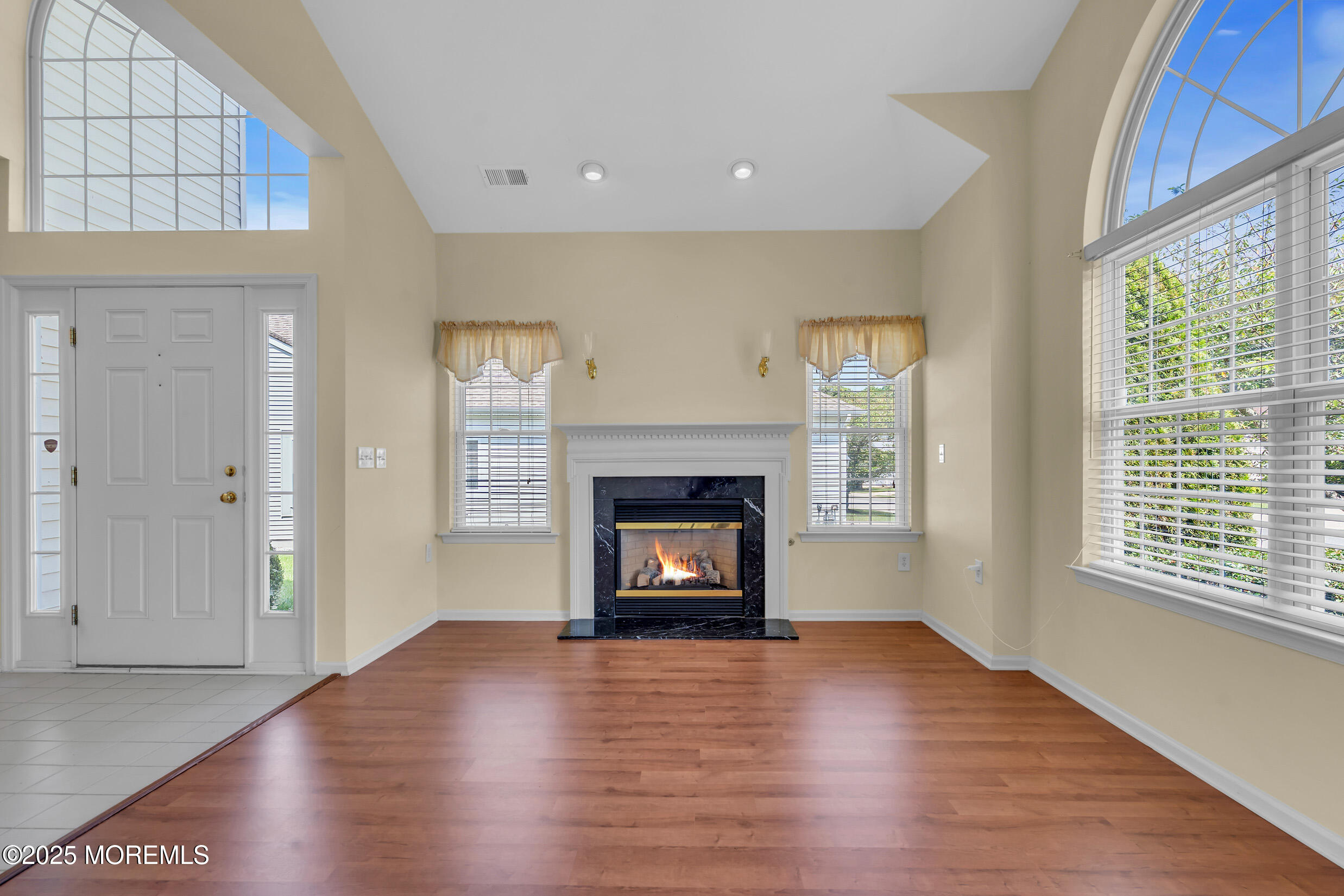 16 Belmar Boulevard Image 4
