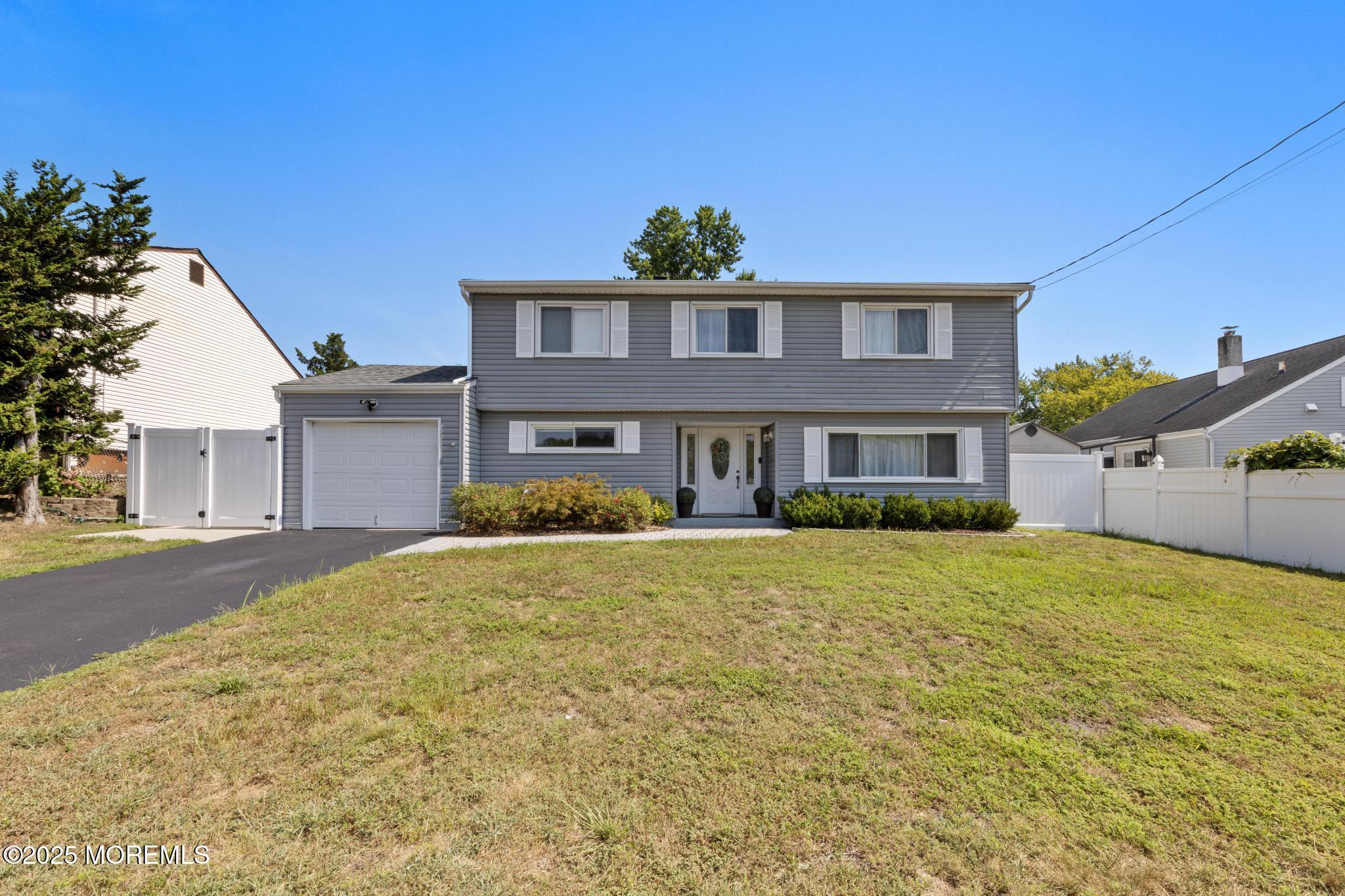 13 Beverly Road, Old Bridge, NJ, 08857