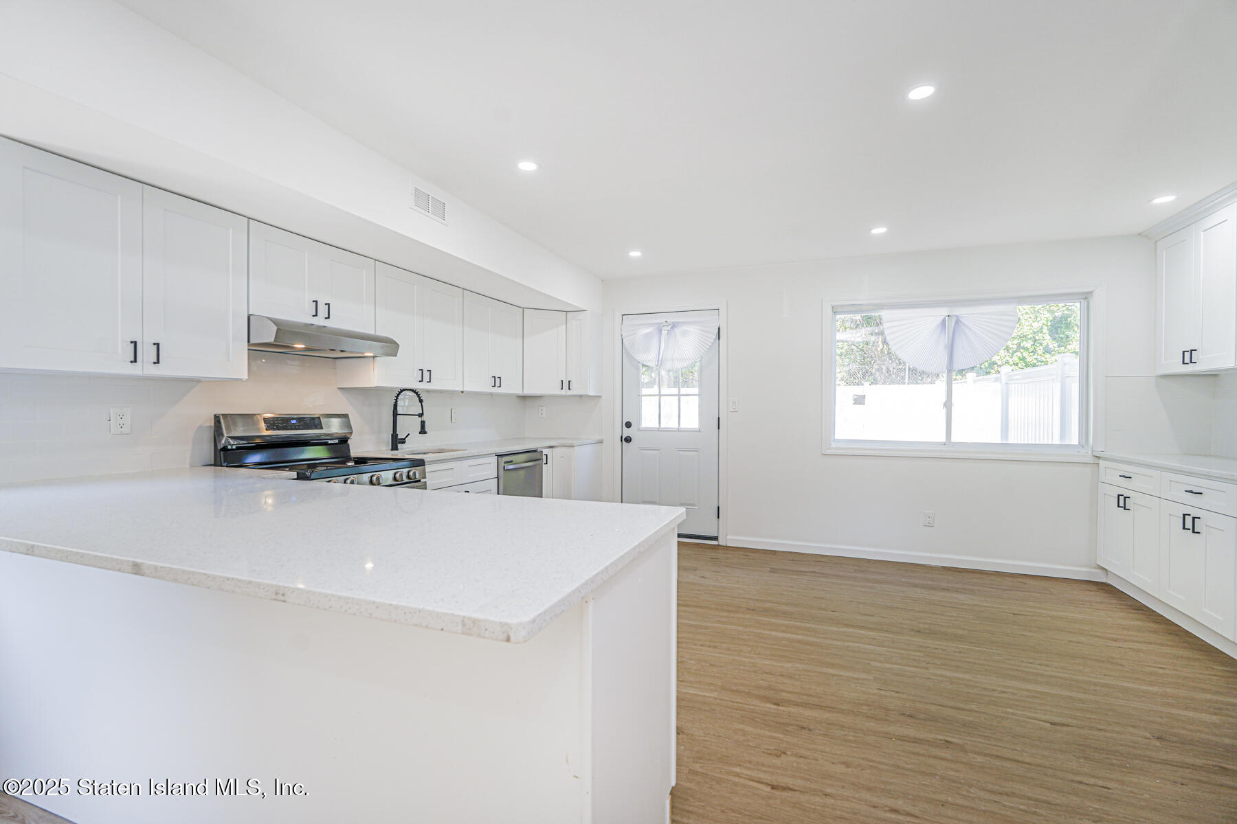312 Grandview Avenue, Staten Island, NY, 10303 image 13