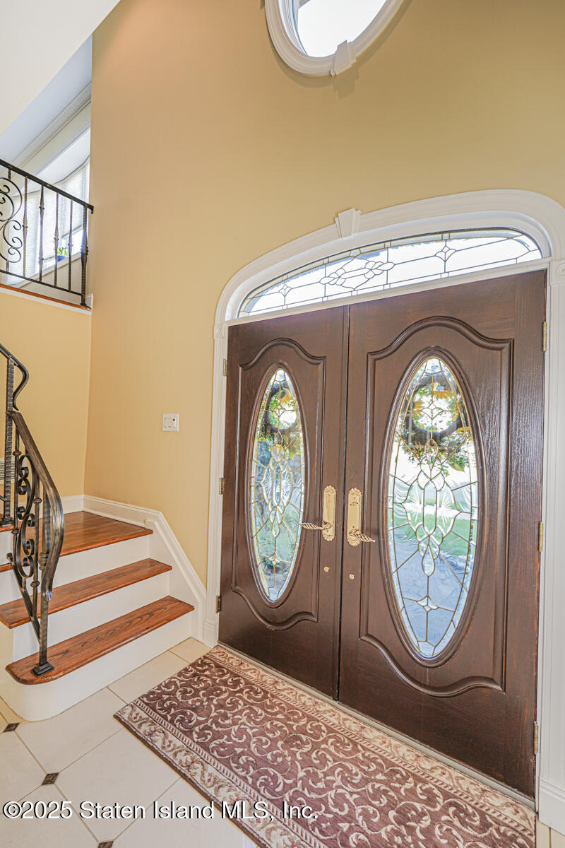 364 Elvin Street Image 4