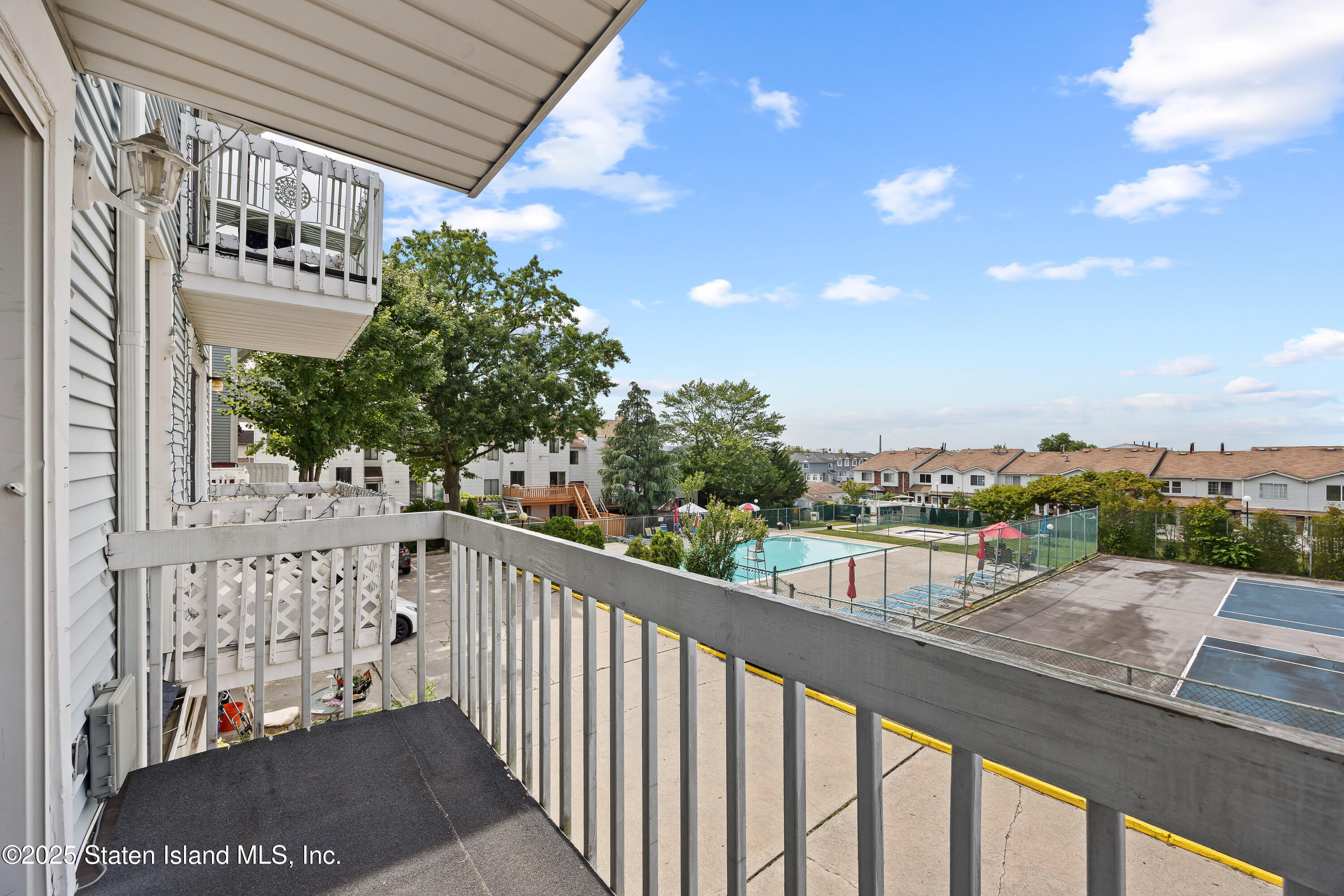 38 A Country Drive East, Staten Island, NY, 10314 image 12