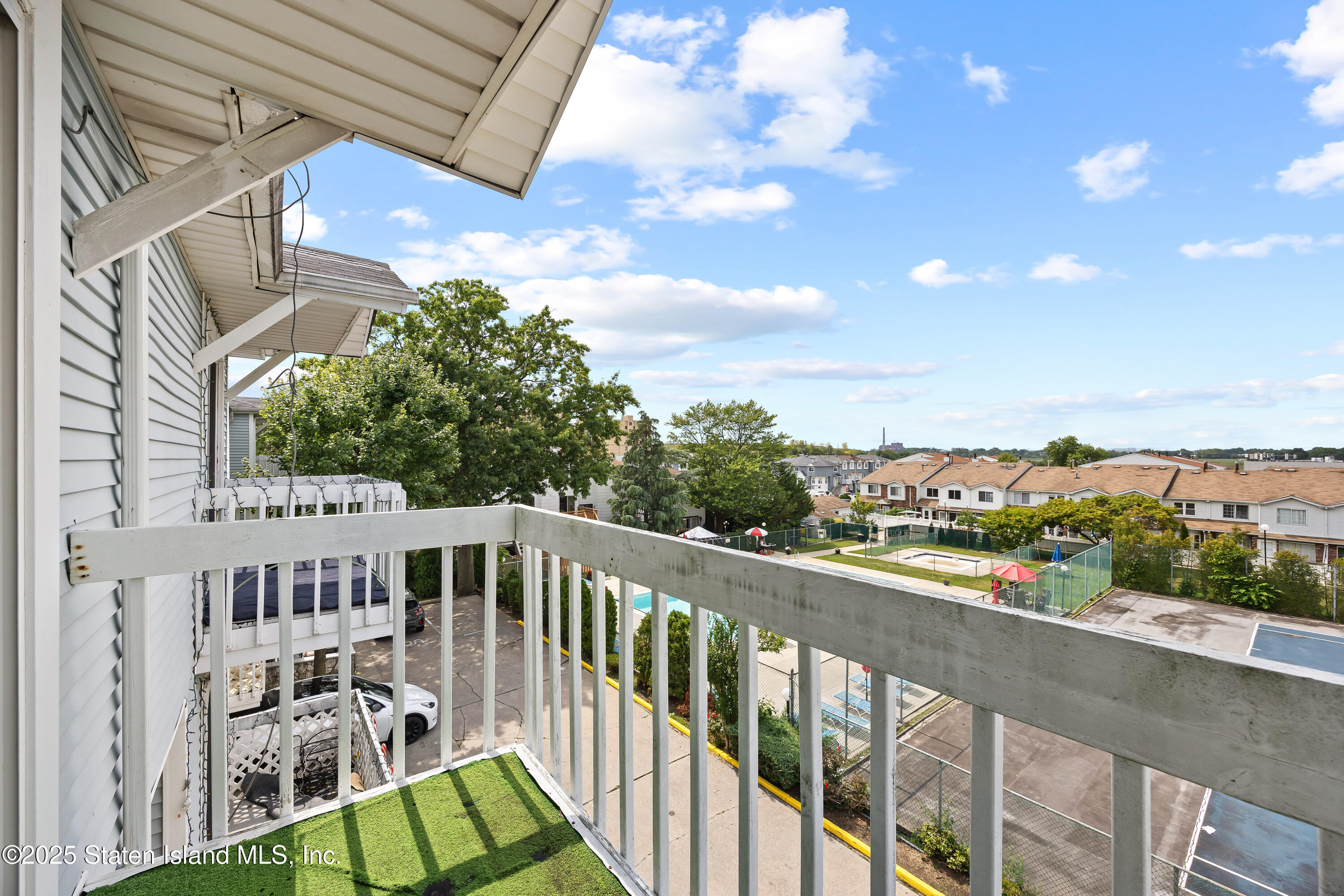 38 A Country Drive East, Staten Island, NY, 10314 image 16