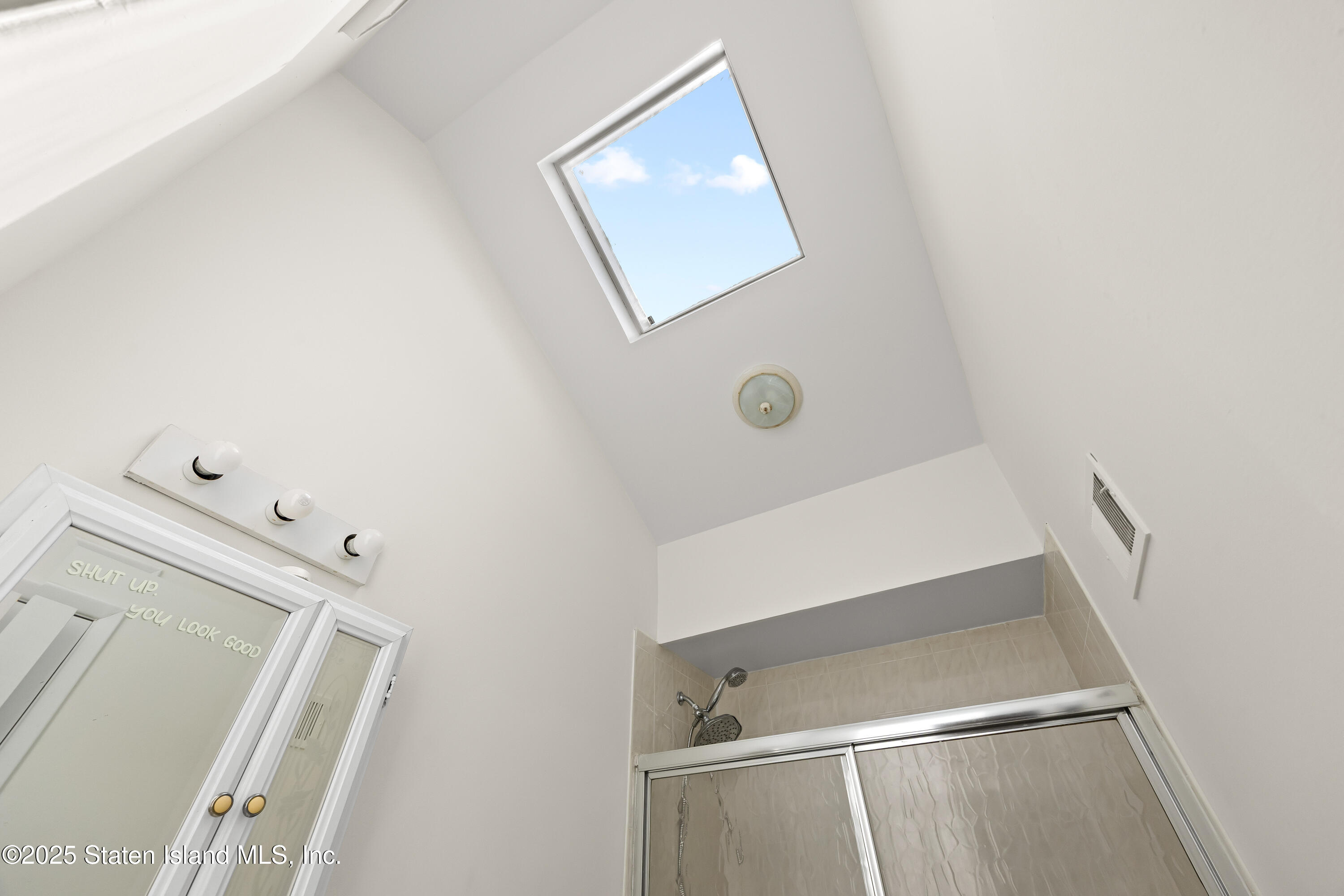 38 A Country Drive East, Staten Island, NY, 10314 image 19