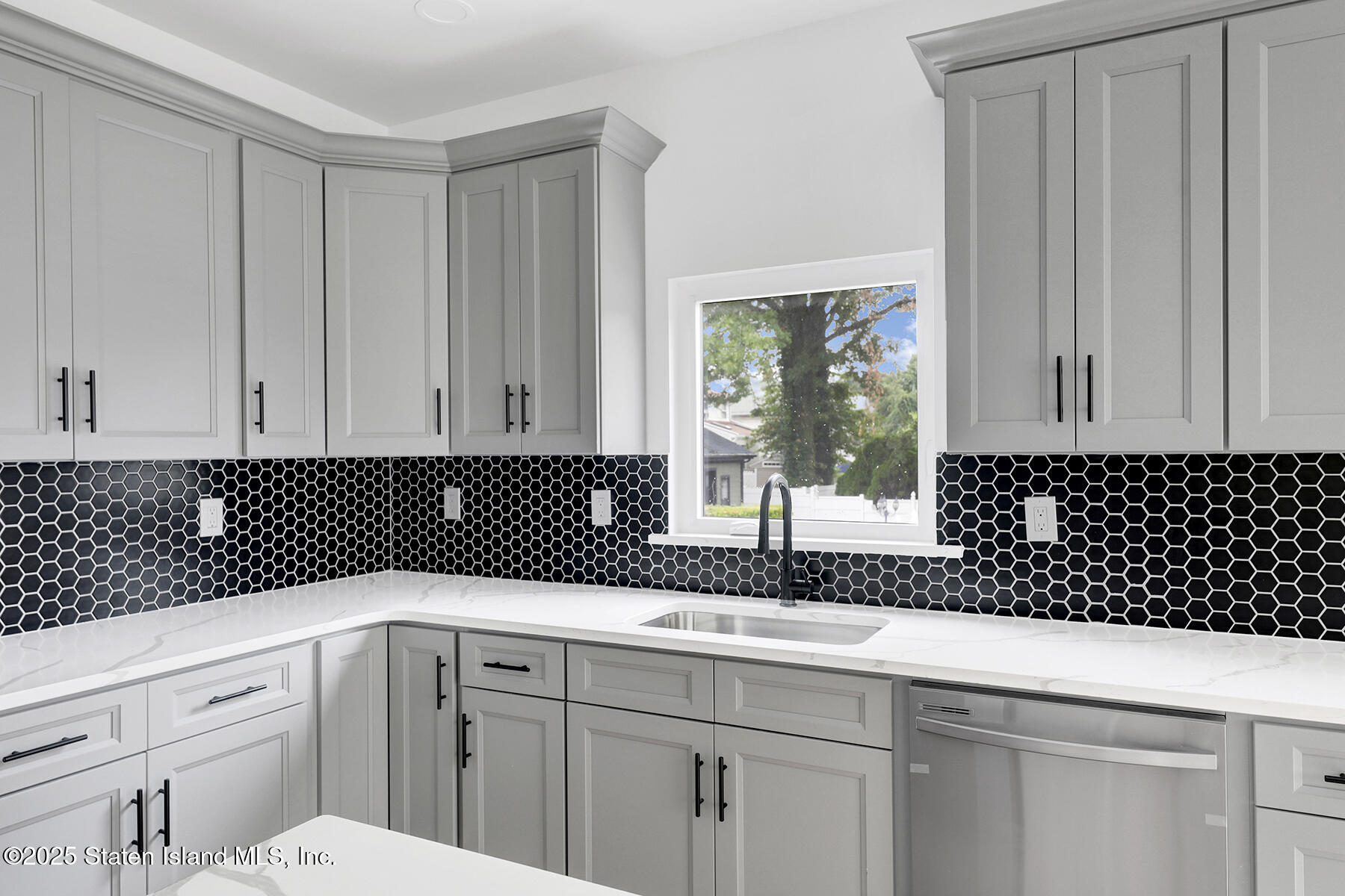 152 Clinton Avenue, Staten Island, NY, 10301 image 14