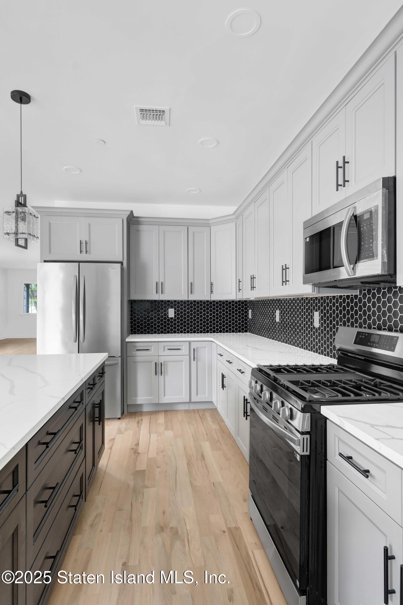152 Clinton Avenue, Staten Island, NY, 10301 image 17
