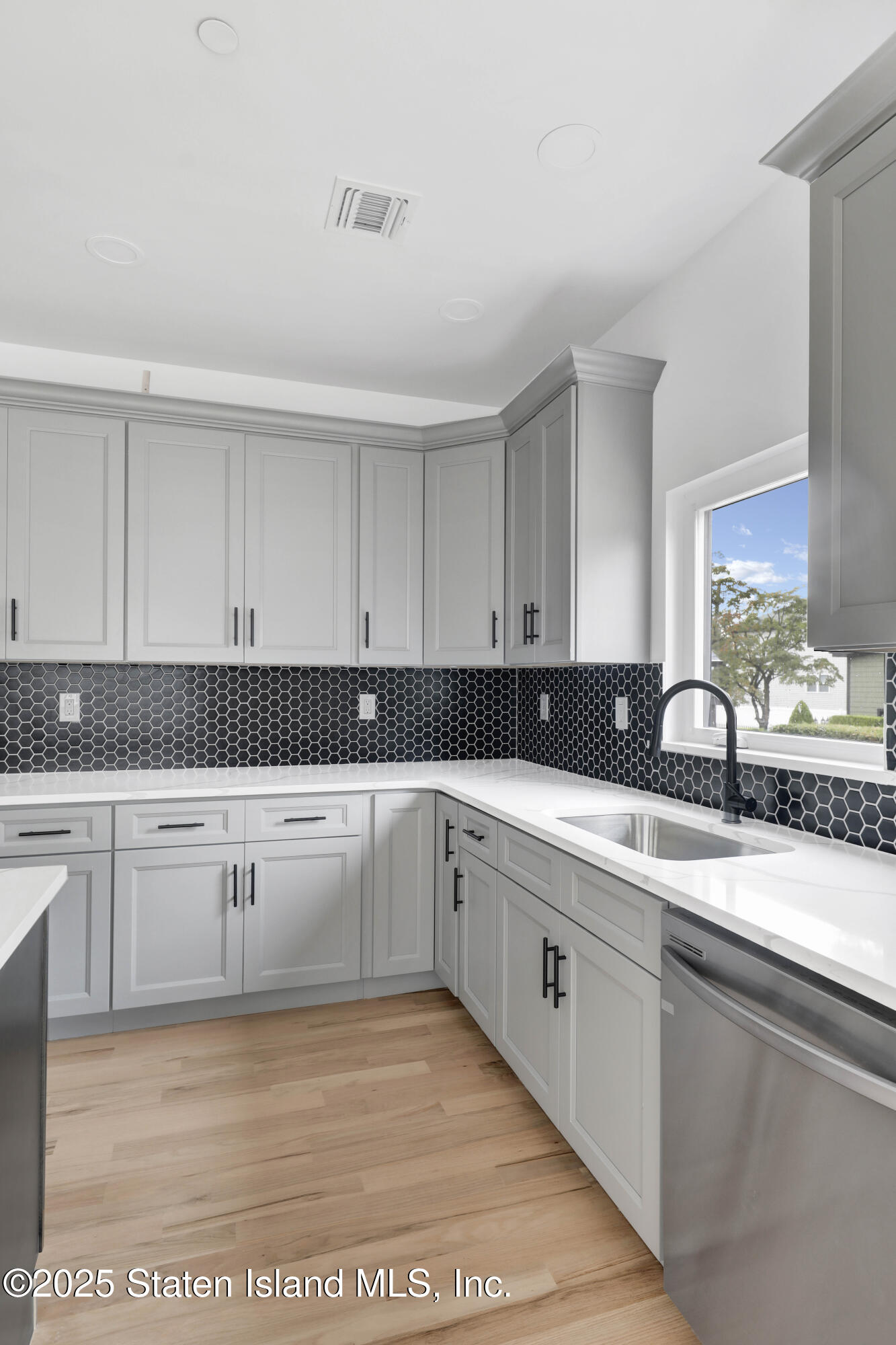 152 Clinton Avenue, Staten Island, NY, 10301 image 18