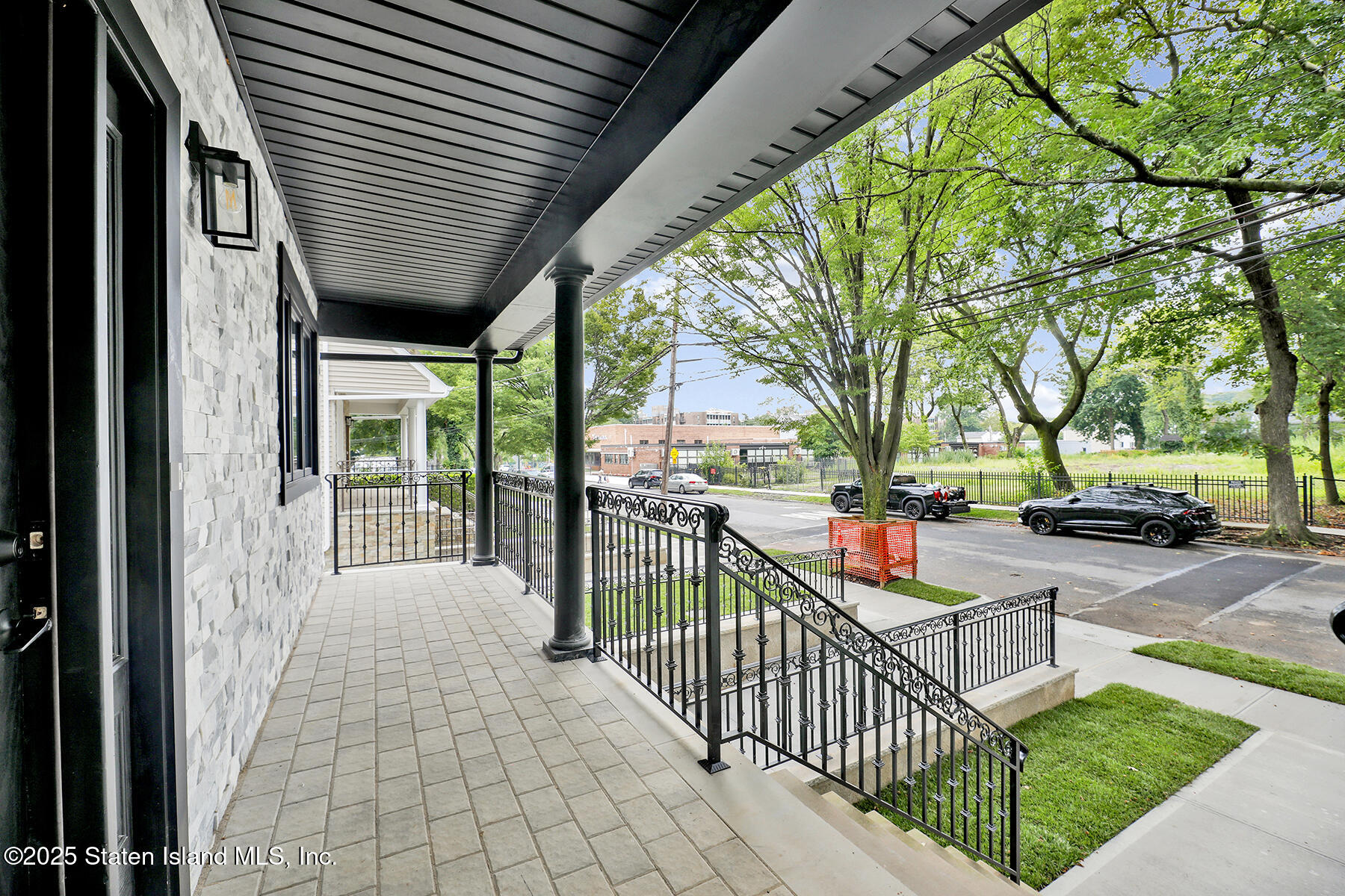 152 Clinton Avenue Image 4