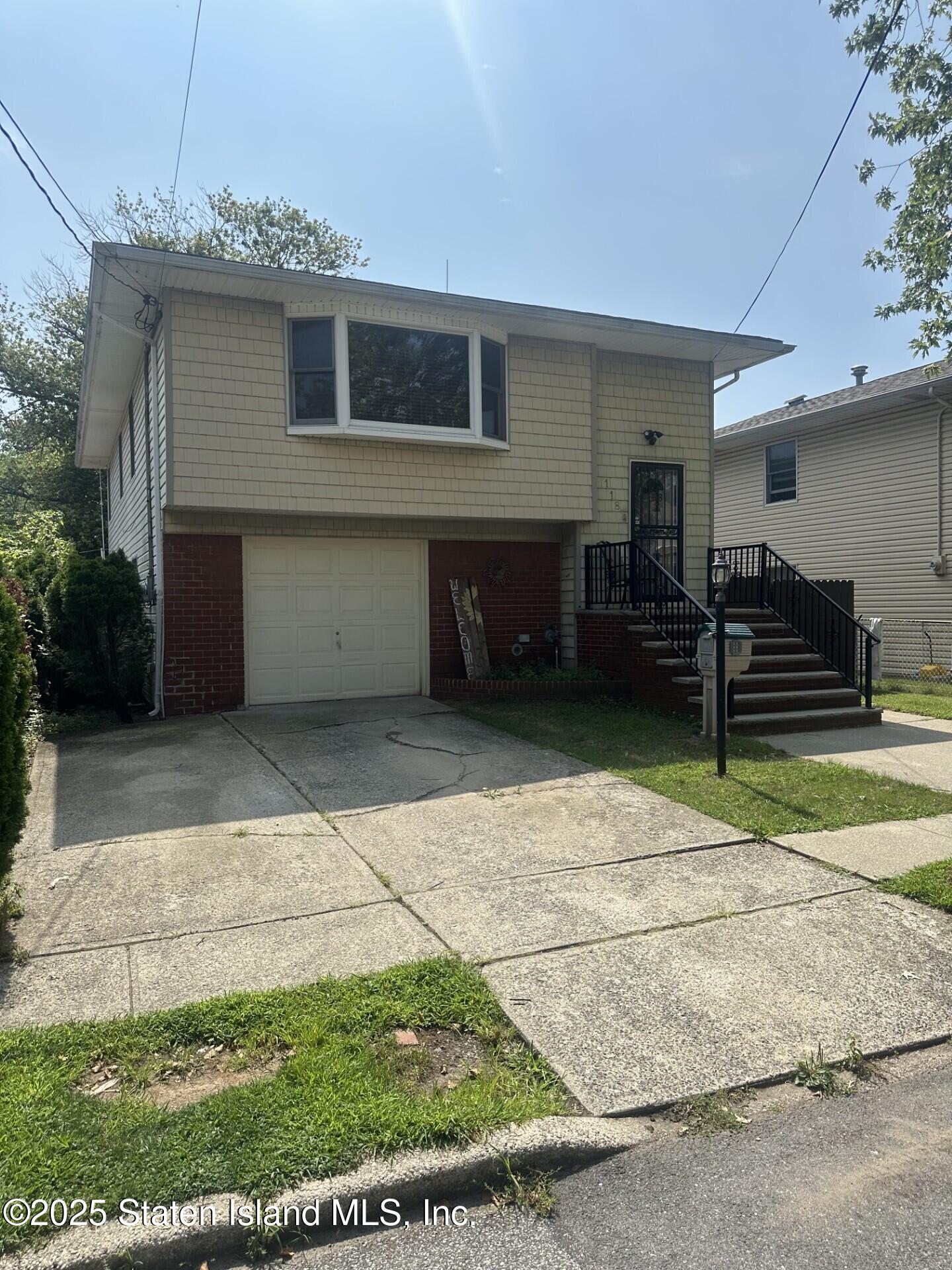 118 Greencroft Avenue Image 2