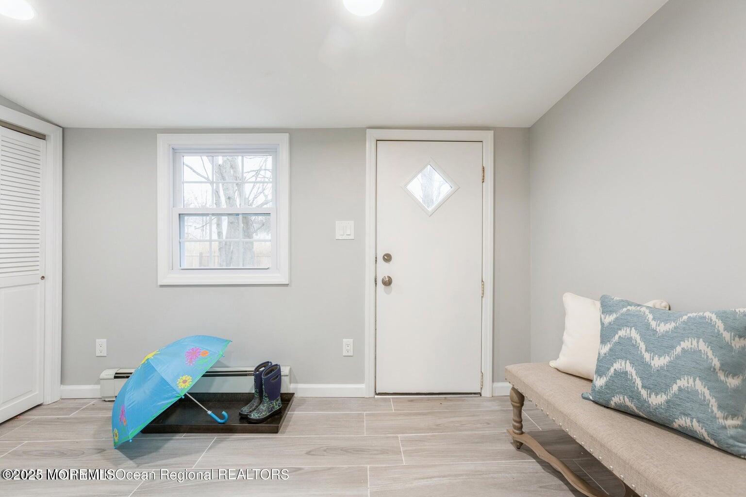 184 S Park Avenue Image 3
