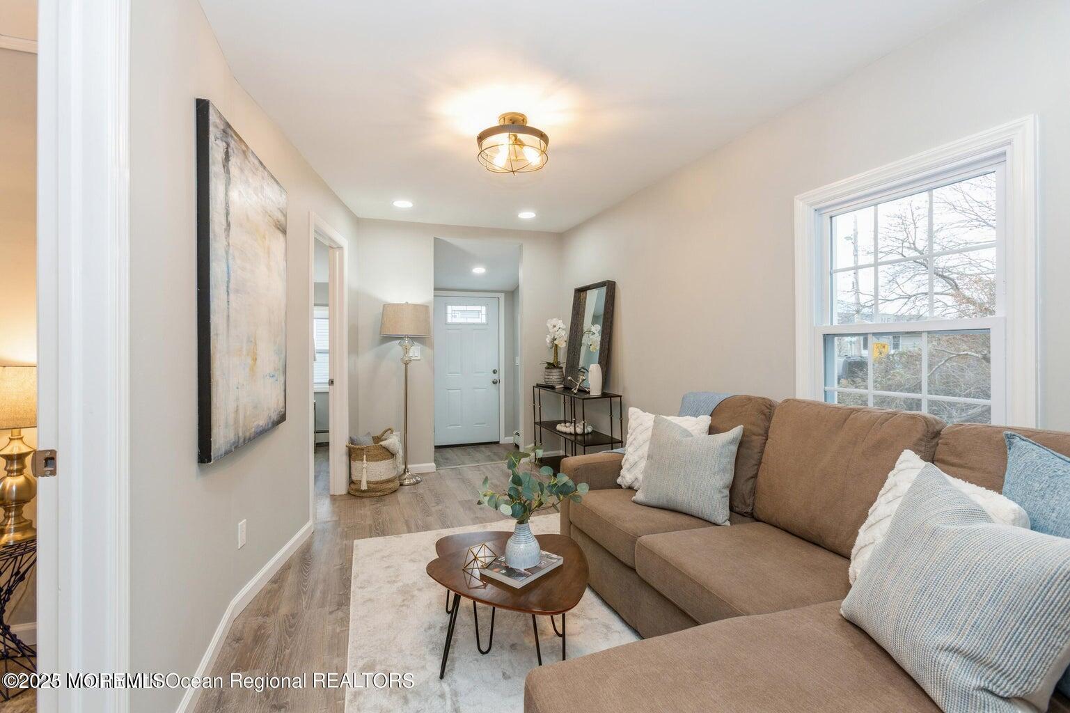 184 S Park Avenue Image 5