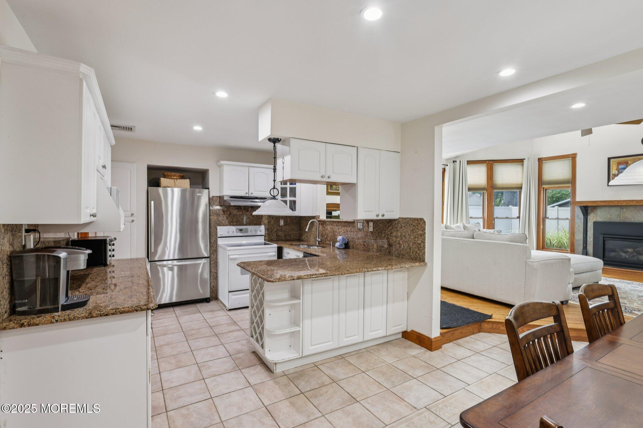 40 North Circle, Aberdeen, NJ, 07747 image 12