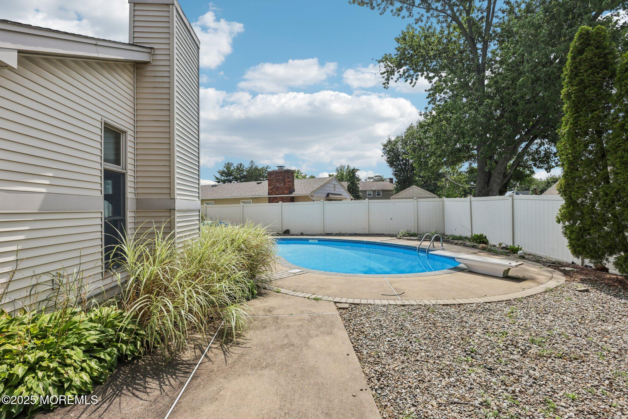 40 North Circle, Aberdeen, NJ, 07747 image 41
