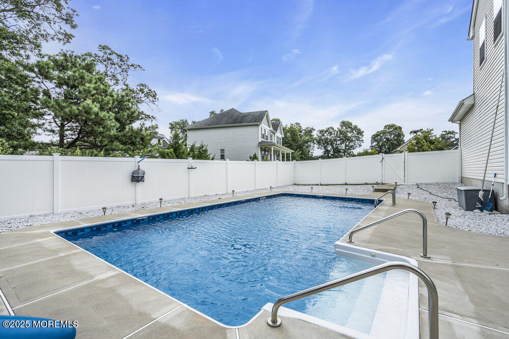 4 Noble Court, Jackson, NJ, 08527 image 28
