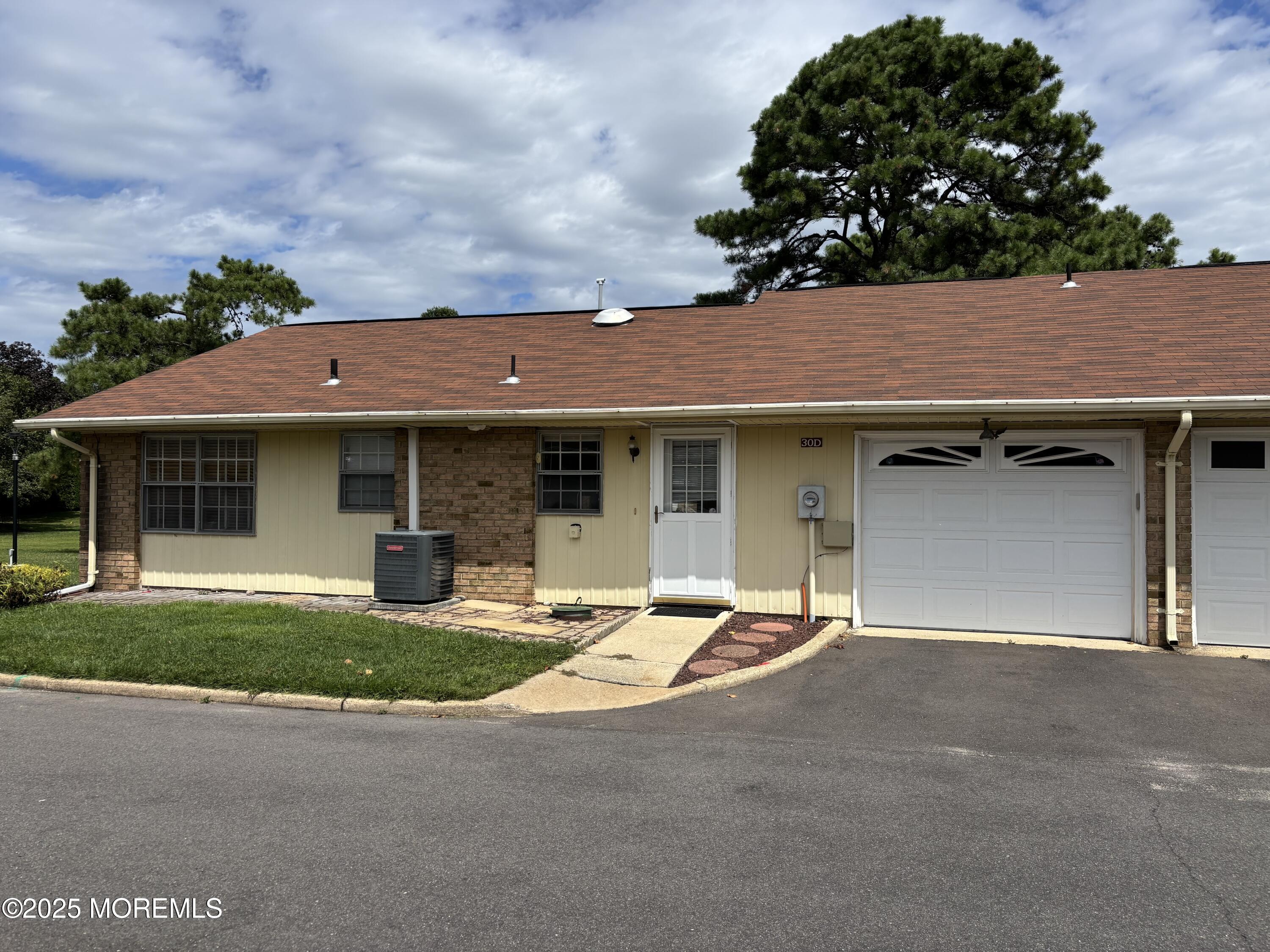 30 Yorkshire Court D, Manchester, NJ, 08759
