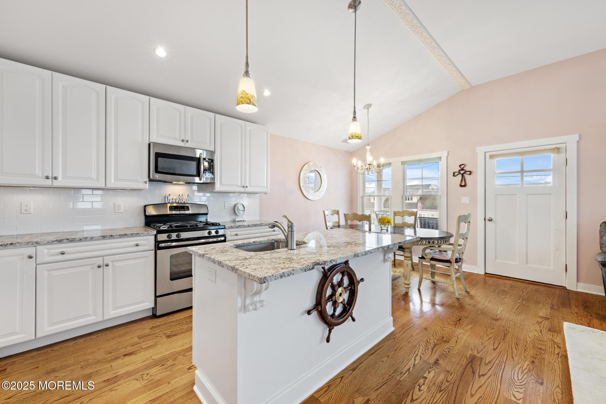 511 Engleside Avenue Image 4