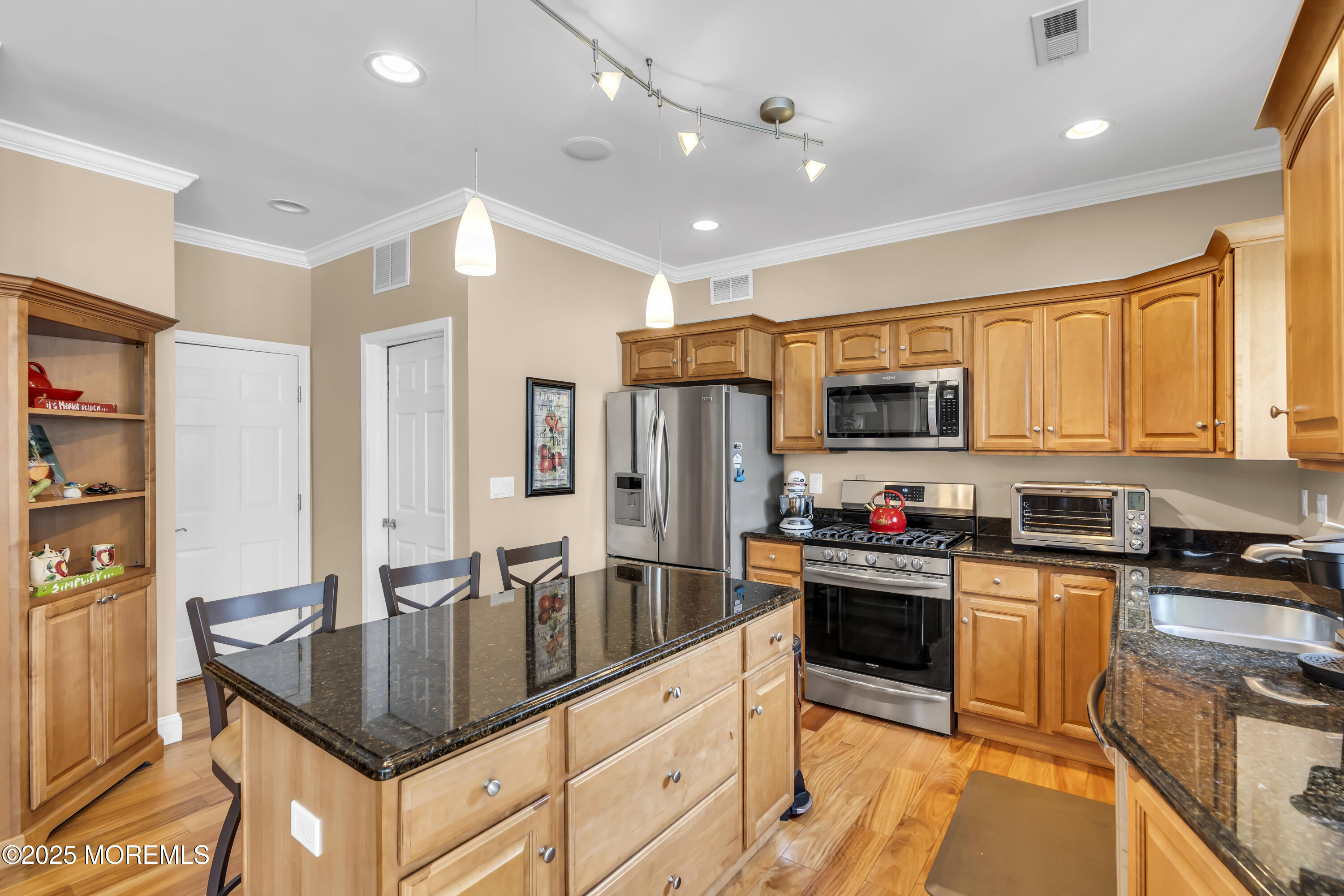177 Kingsley Street Image 5