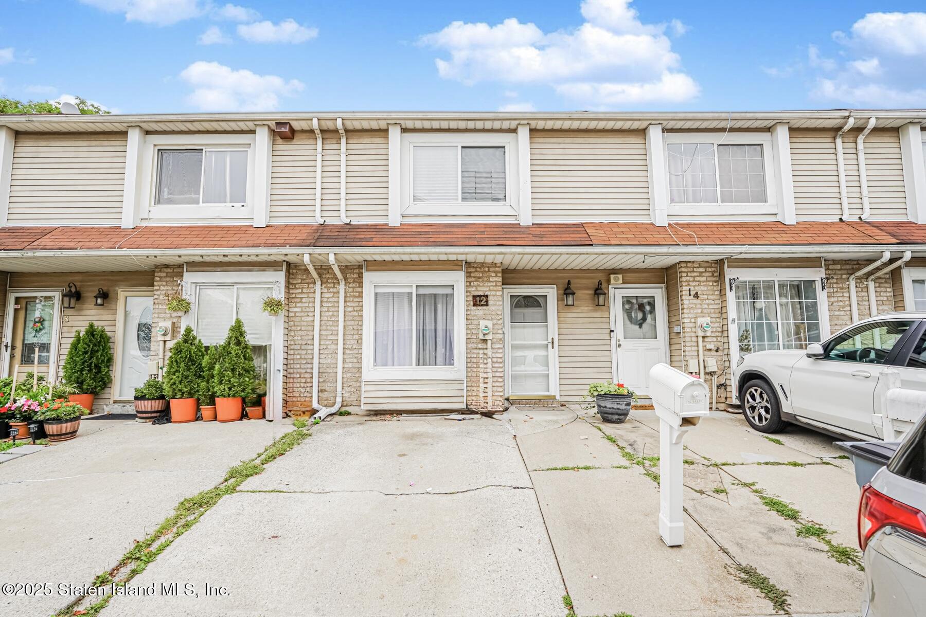 12 Doreen Drive Image 2