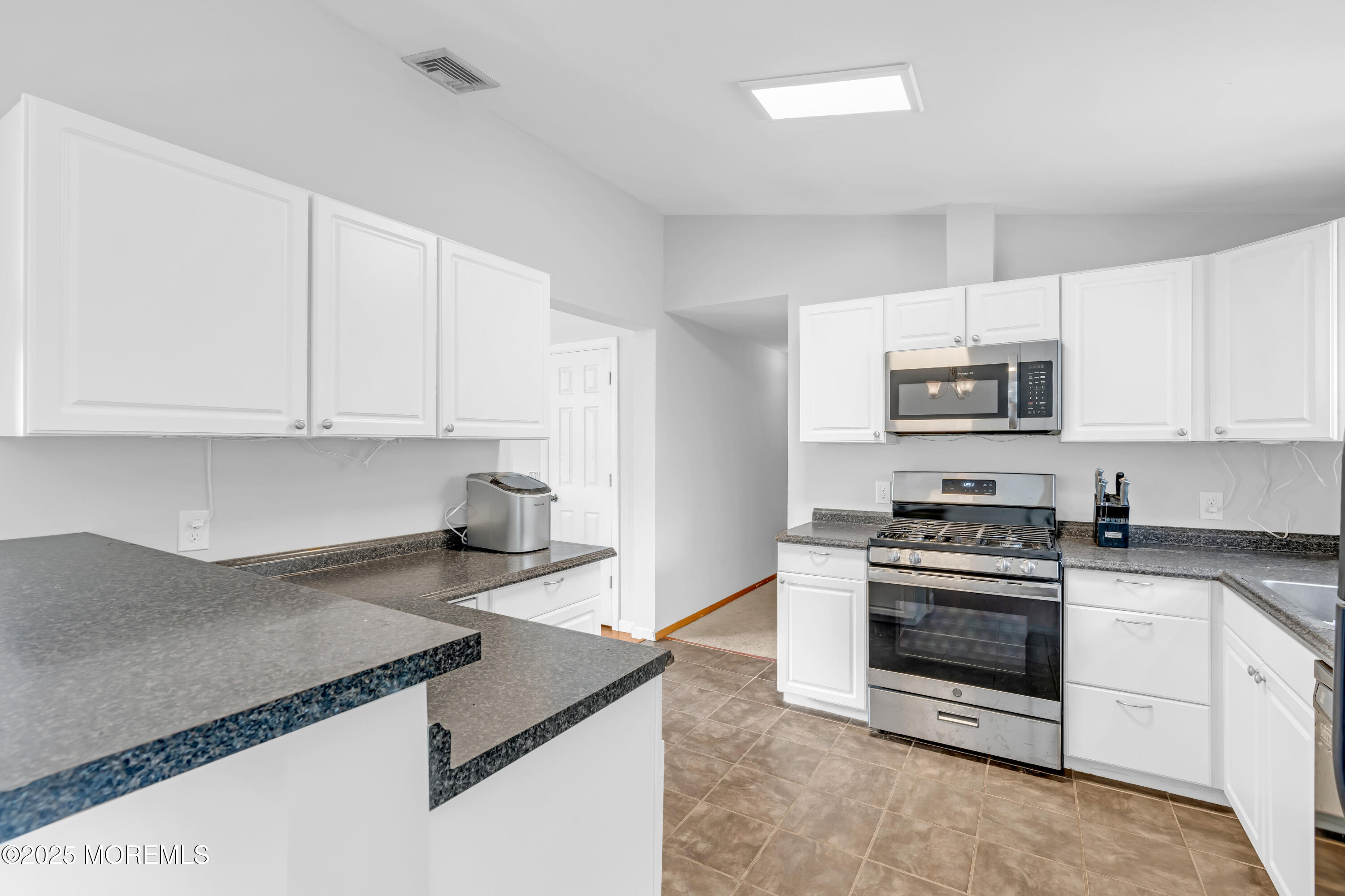 20 Bay Way Image 3