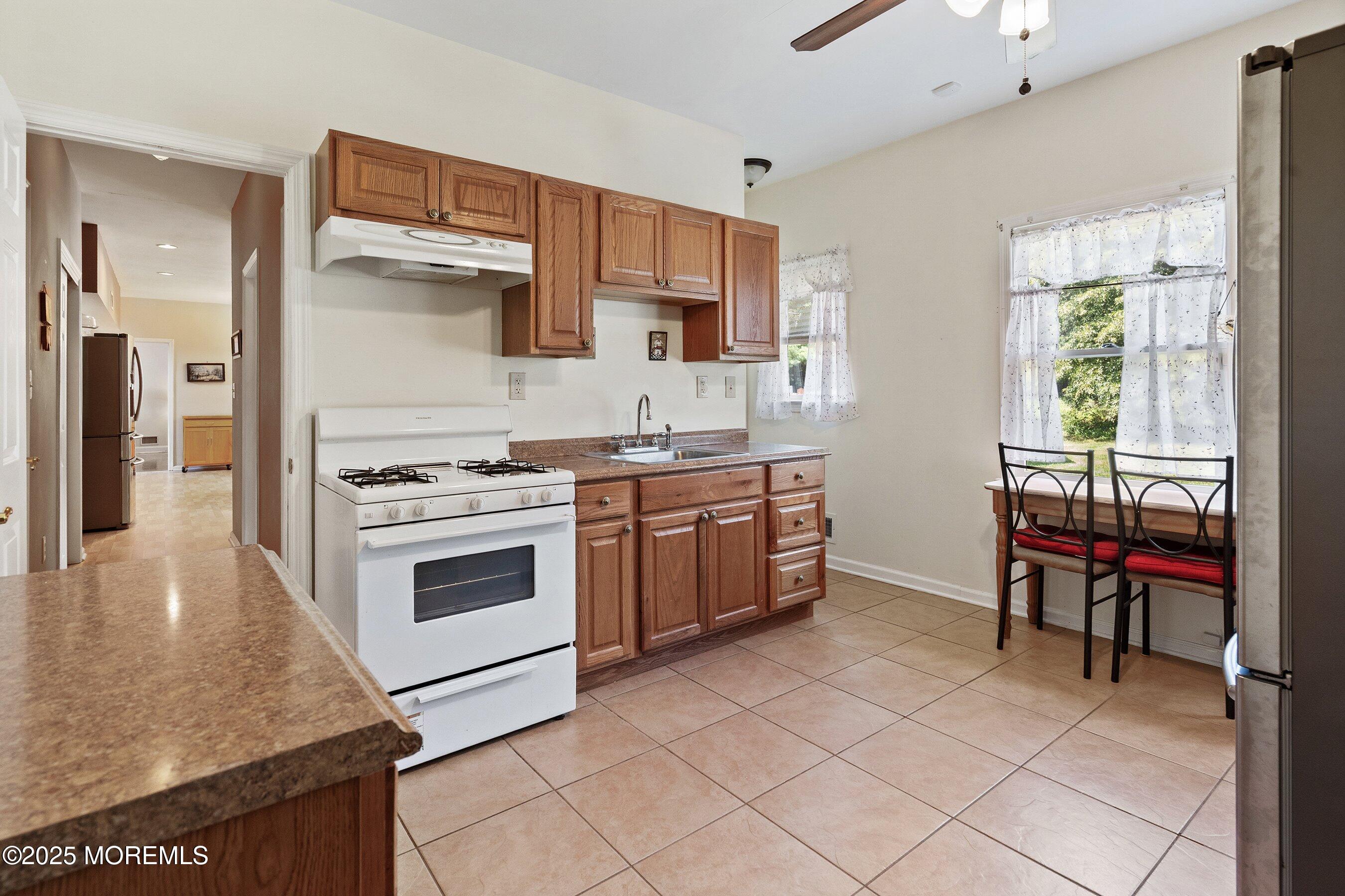 2 Mount Drive, Millstone, NJ, 08535 image 13