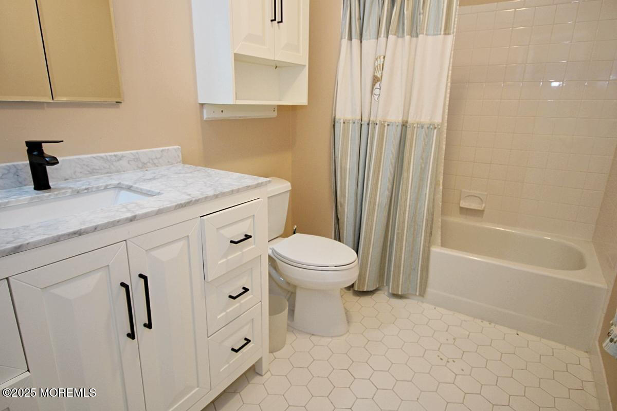 254 Plum Drive, Marlboro, NJ, 07746 image 19