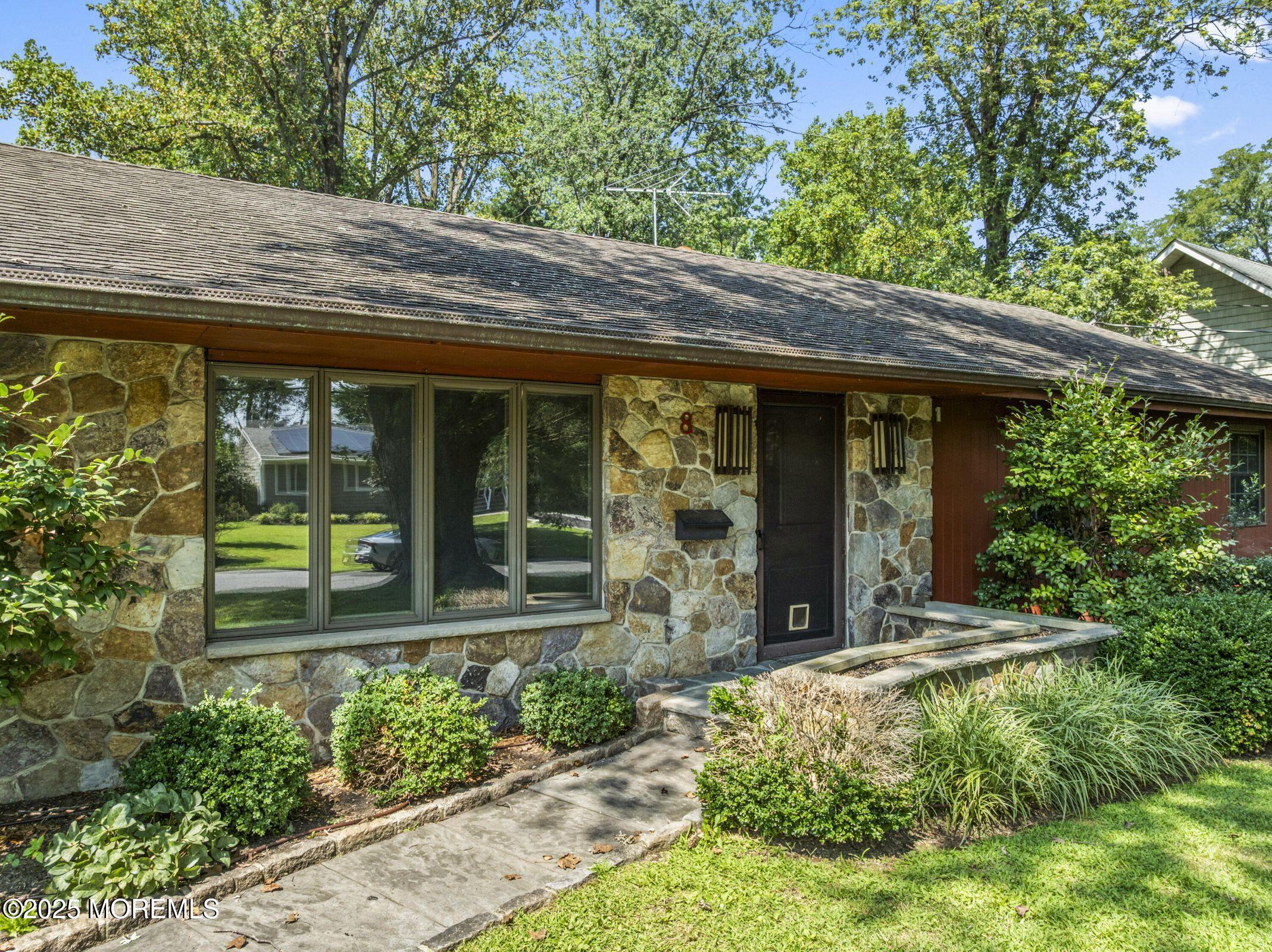 8 Greenwood Place Image 4