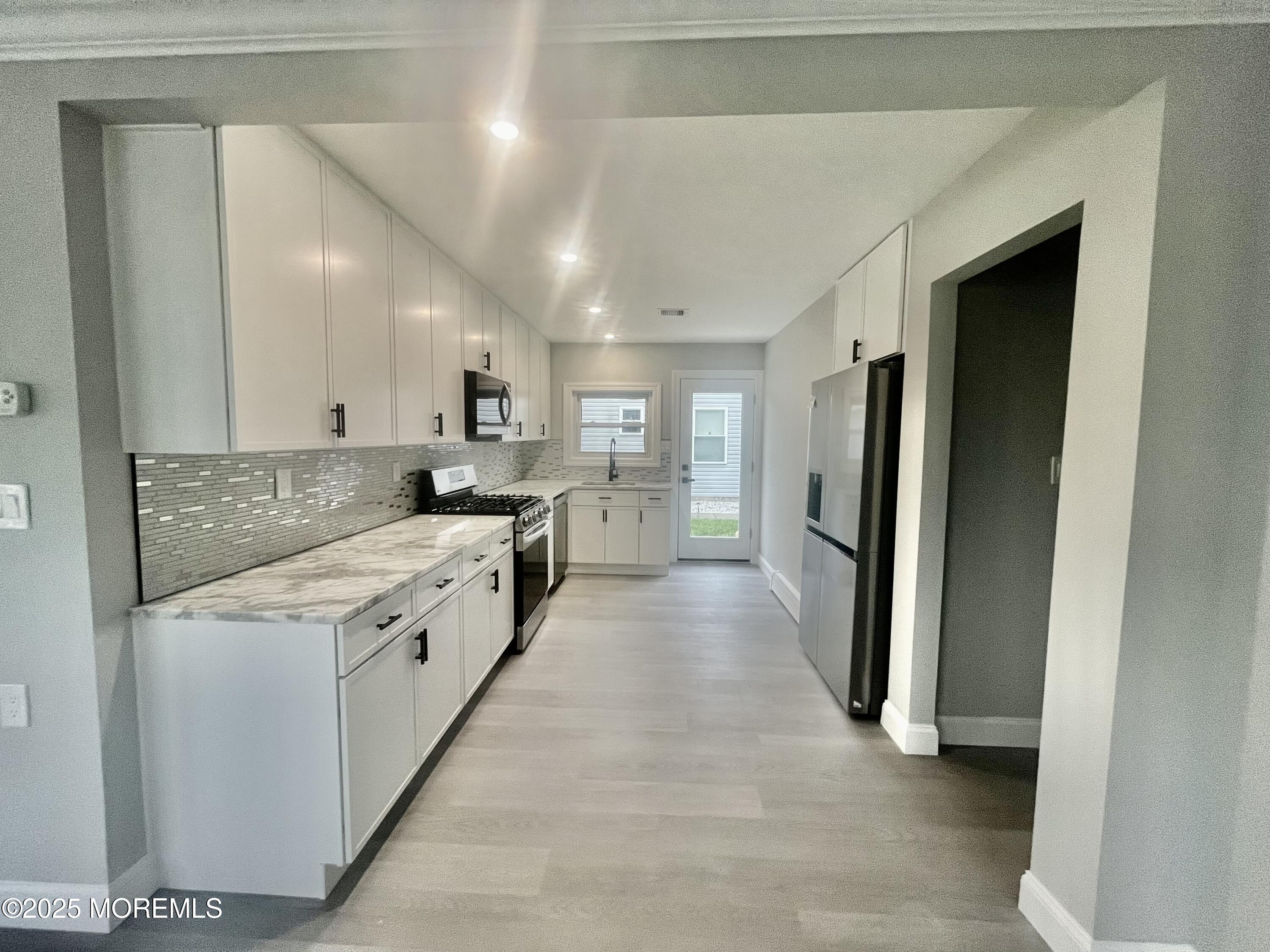 13 Saint Martin Place, Toms River, NJ, 08757 image 8